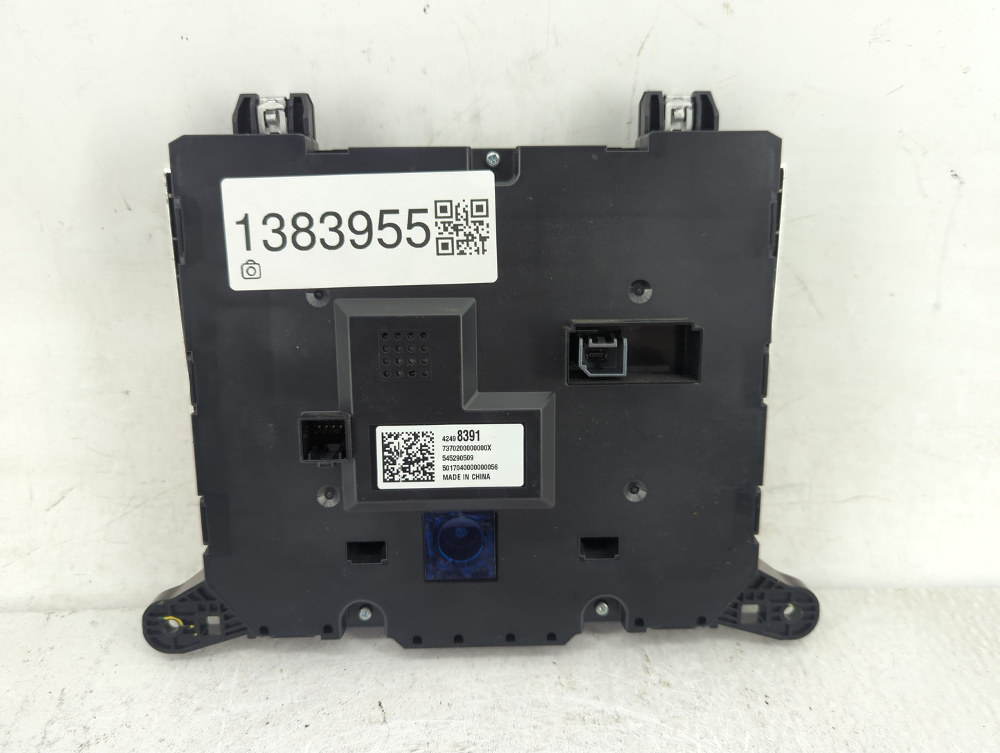 2017-2021 Buick Encore Radio AM FM Cd Player Receiver Replacement P/N:42498391 Fits Fits 2017 2018 2019 2020 2021 OEM Used A