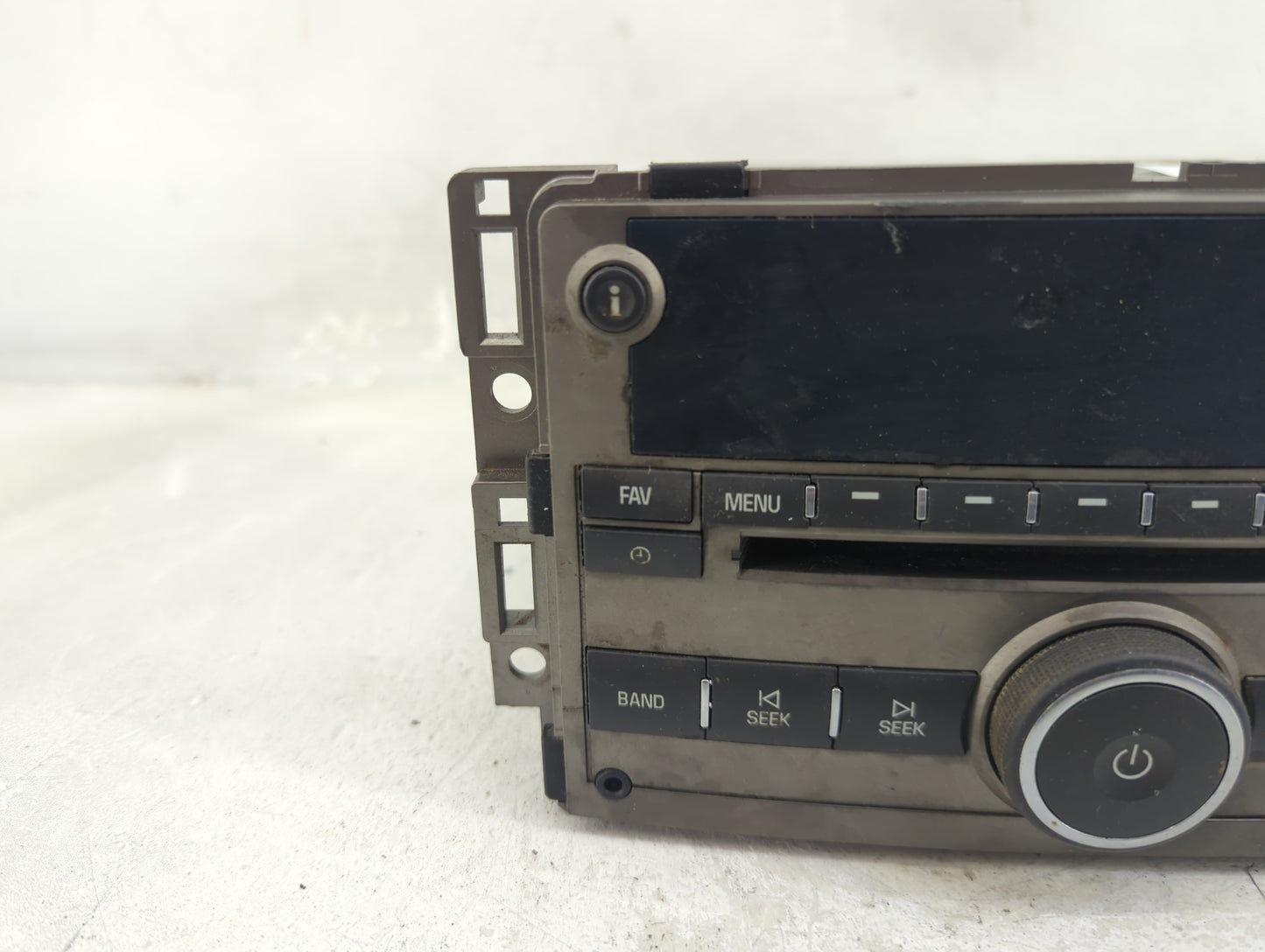 2017 Buick Encore Radio AM FM Cd Player Receiver Replacement P/N:42498391 Fits OEM Used Auto Parts - Oemusedautoparts1.com