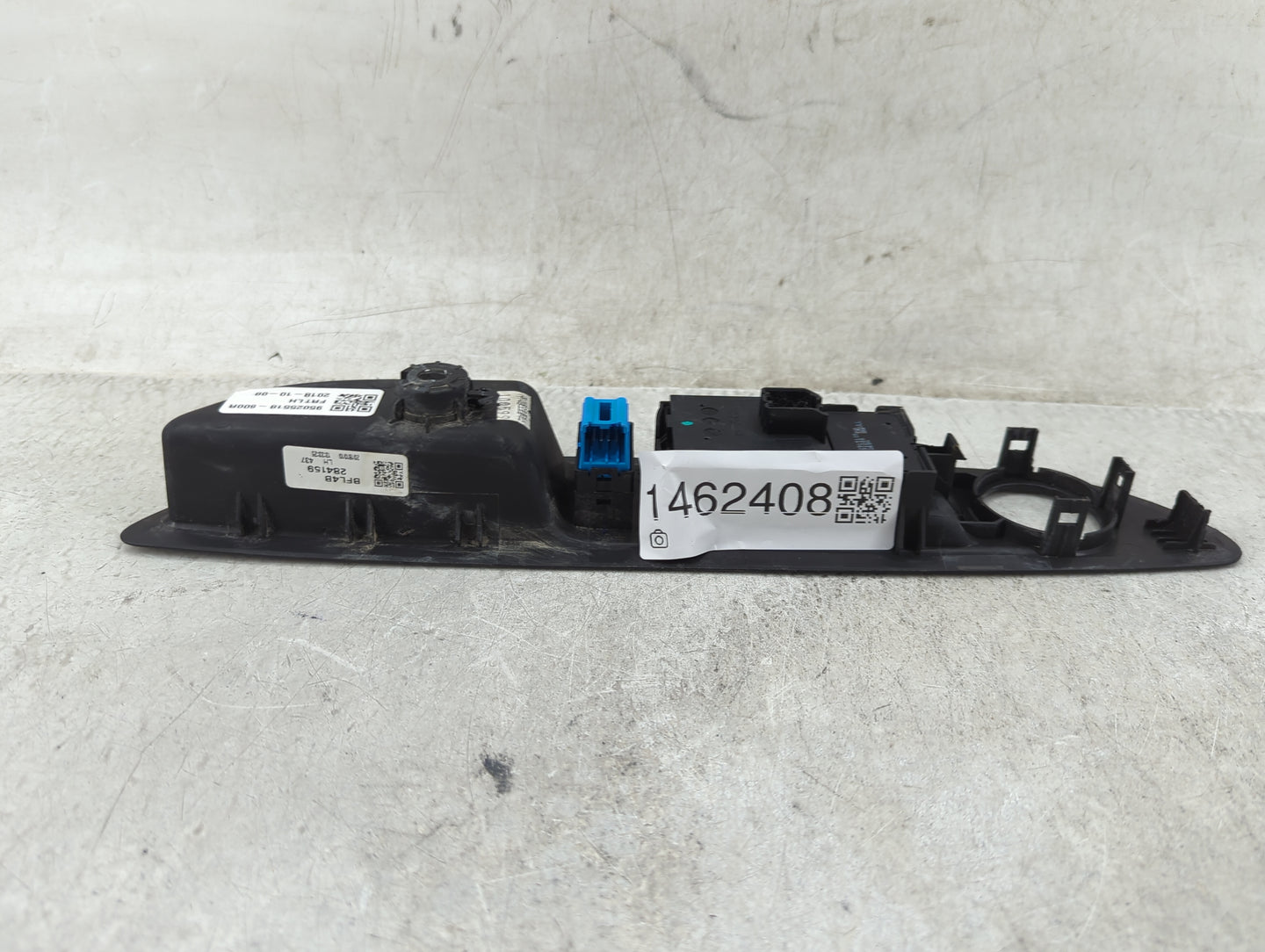 2017-2021 Buick Encore Master Power Window Switch Replacement Driver Side Left P/N:95025518-600R Fits OEM Used Auto Parts - 