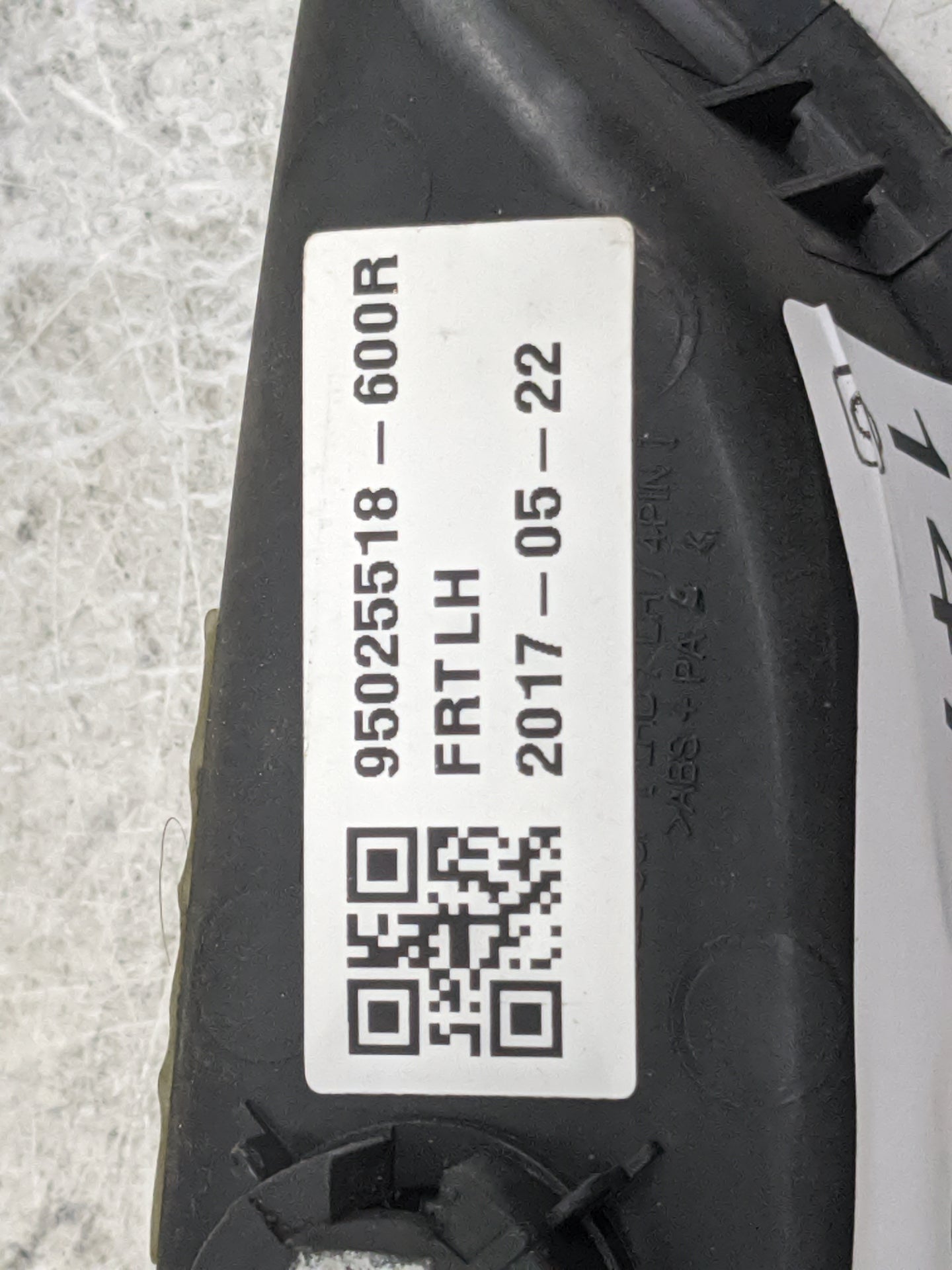 2017-2020 Buick Encore Master Power Window Switch Replacement Driver Side Left P/N:95025518-600R Fits Fits 2017 2018 2019 20