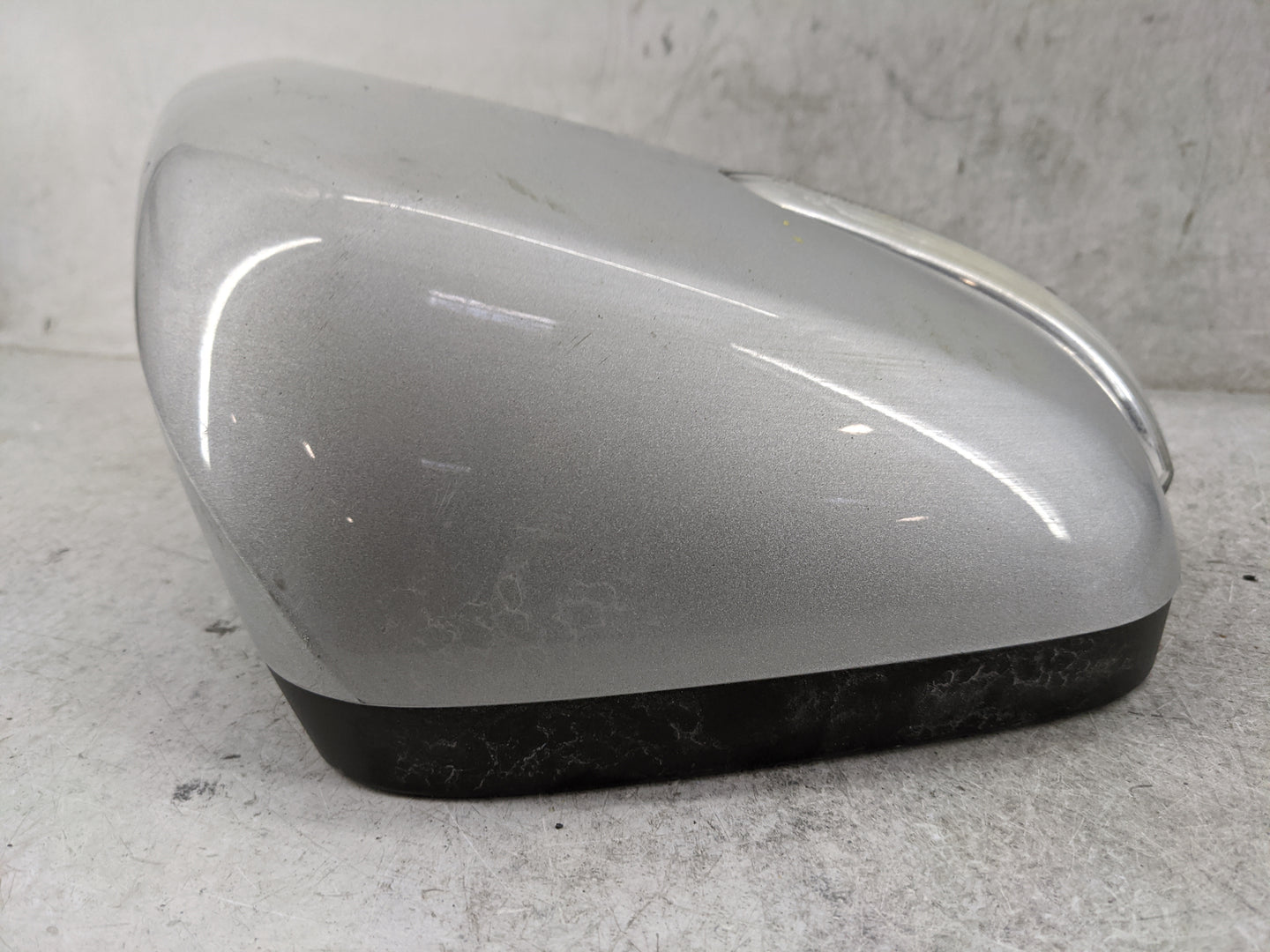 2017-2020 Buick Encore Passenger Side View Mirror - Right Door Mirror OEM Used - Oemusedautoparts1.com