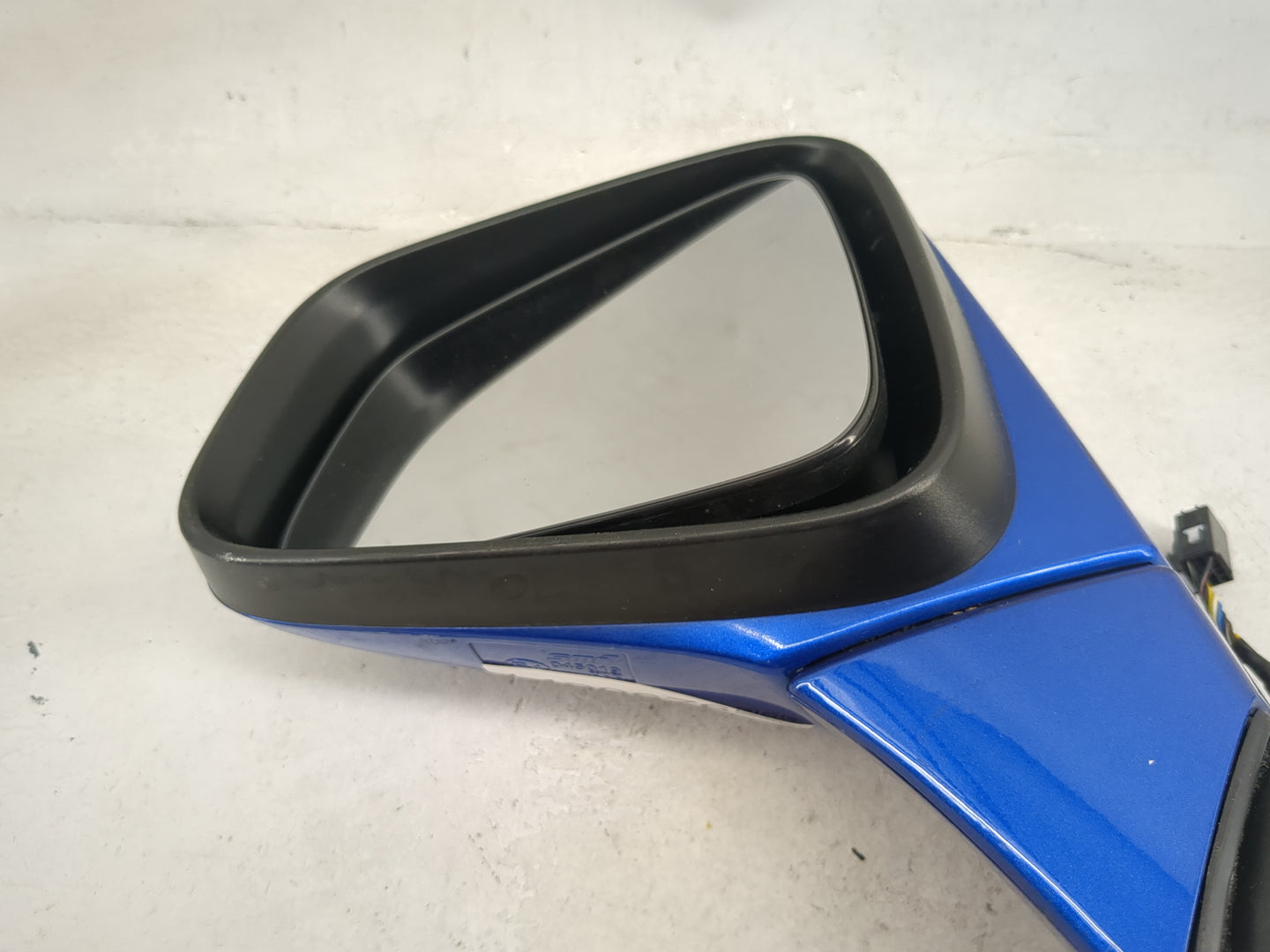 2017-2020 Buick Encore Driver Side View Mirror - Left Door Mirror OEM Used - Oemusedautoparts1.com