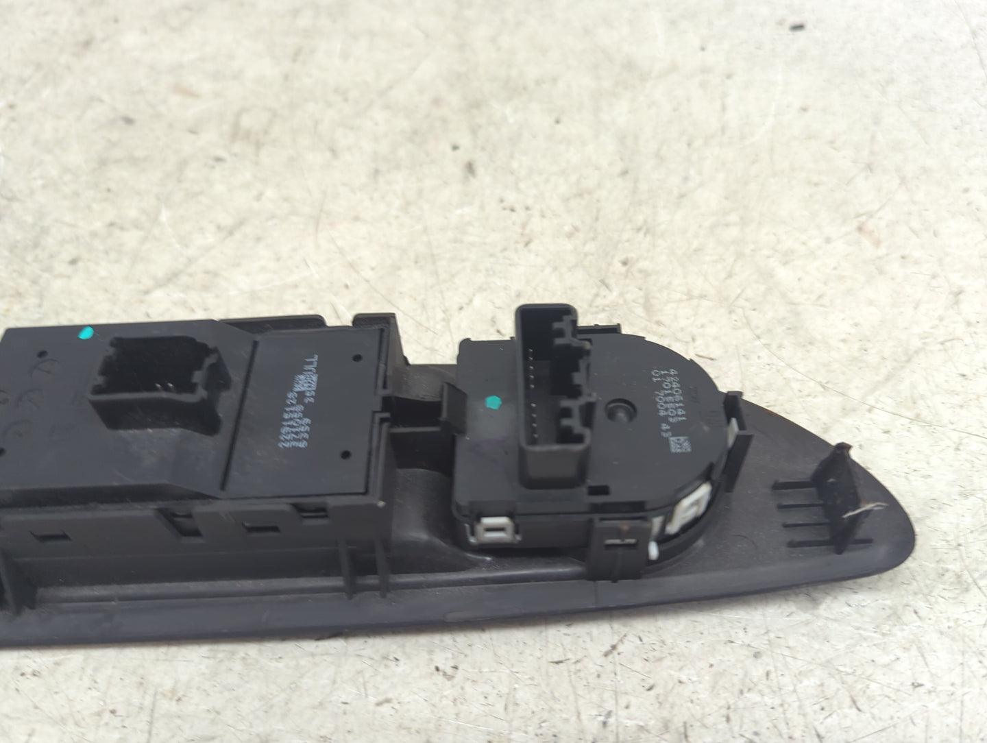 2017-2021 Buick Encore Master Power Window Switch Replacement Driver Side Left P/N:96025618 19179074 Fits OEM Used Auto Part