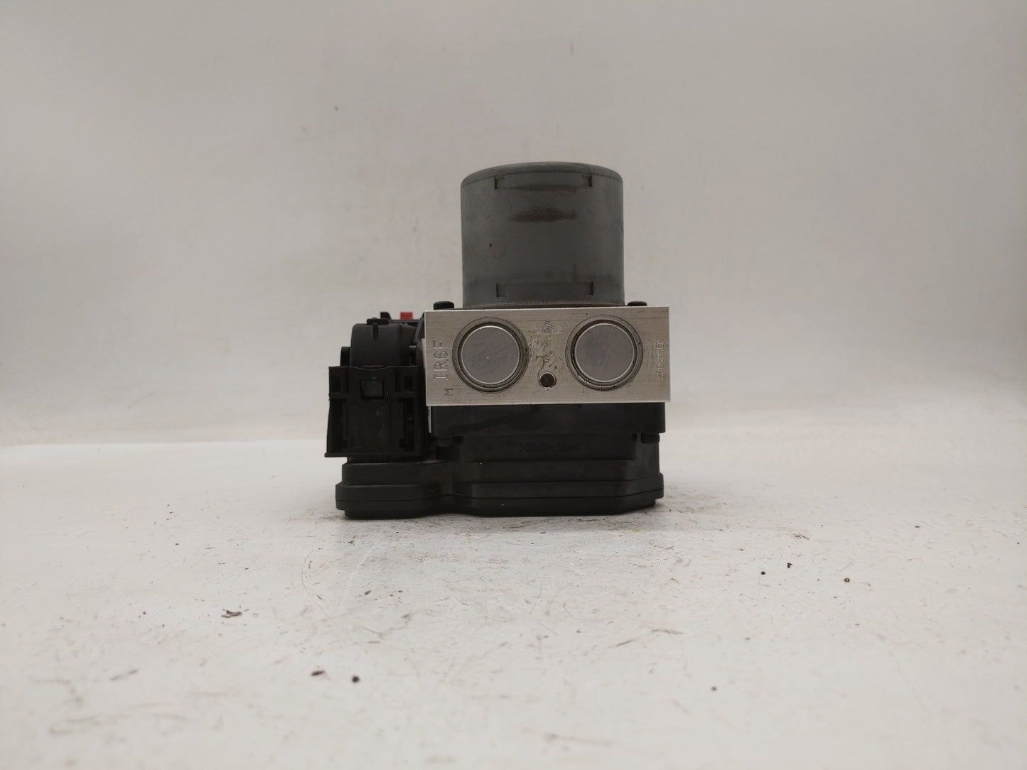 2017-2019 Buick Encore ABS Pump Control Module Replacement P/N:42643519 42520669, 42563014 Fits Fits 2017 2018 2019 OEM Used