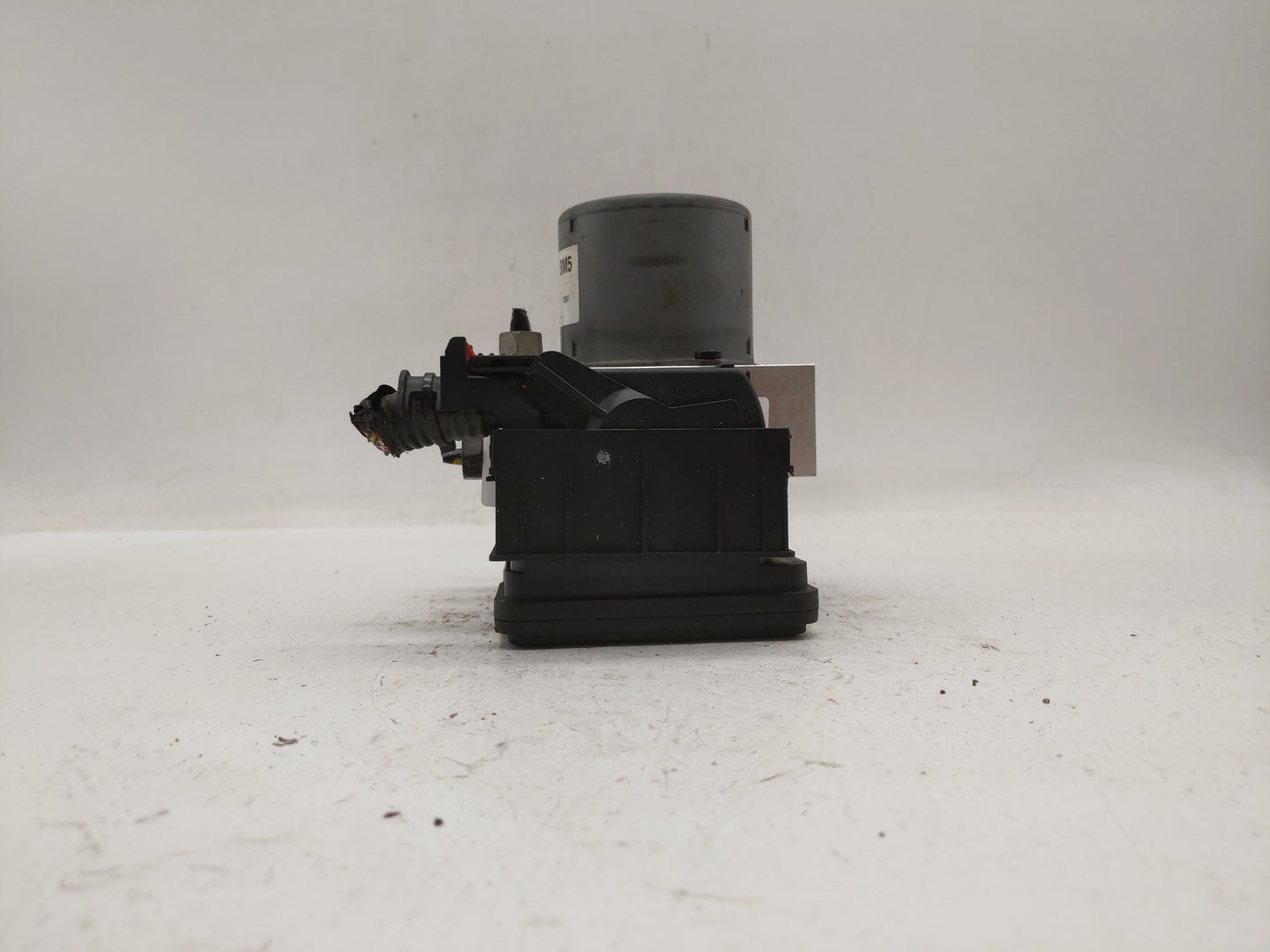 2017-2019 Buick Encore ABS Pump Control Module Replacement P/N:42643519 42520669, 42563014 Fits Fits 2017 2018 2019 OEM Used