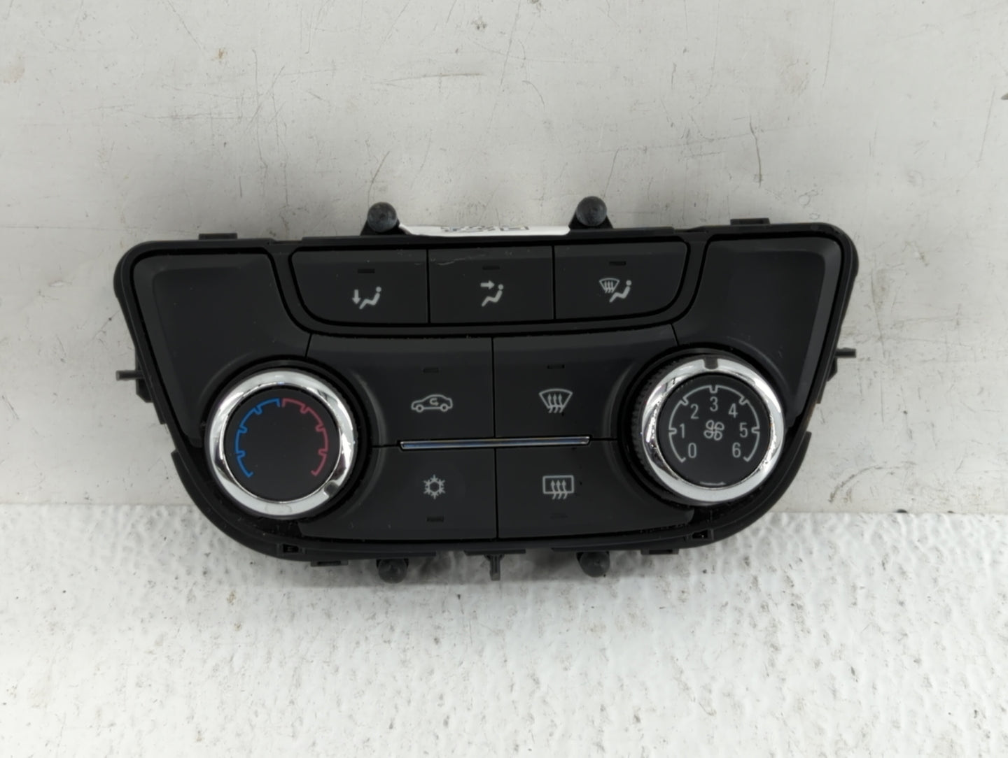 2017-2021 Buick Encore Climate Control Module Temperature AC/Heater Replacement P/N:39081581 39081561 Fits OEM Used Auto Par