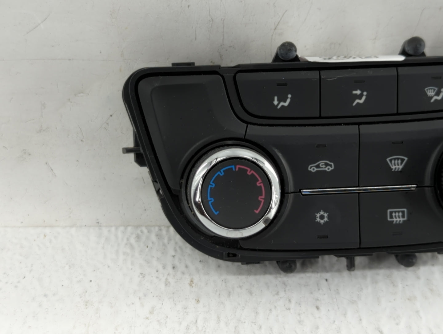 2017-2021 Buick Encore Climate Control Module Temperature AC/Heater Replacement P/N:39081581 39081561 Fits OEM Used Auto Par