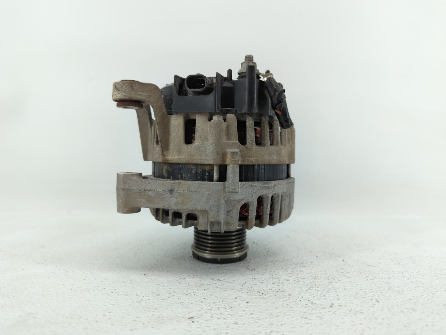 2013-2019 Buick Encore Alternator Replacement Generator Charging Assembly Engine OEM P/N:13577154 13597226 Fits OEM Used Aut