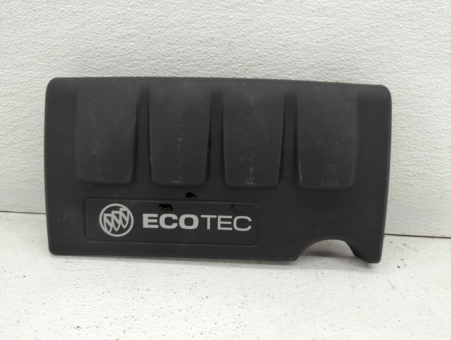 2017 Buick Encore Engine Cover - Oemusedautoparts1.com