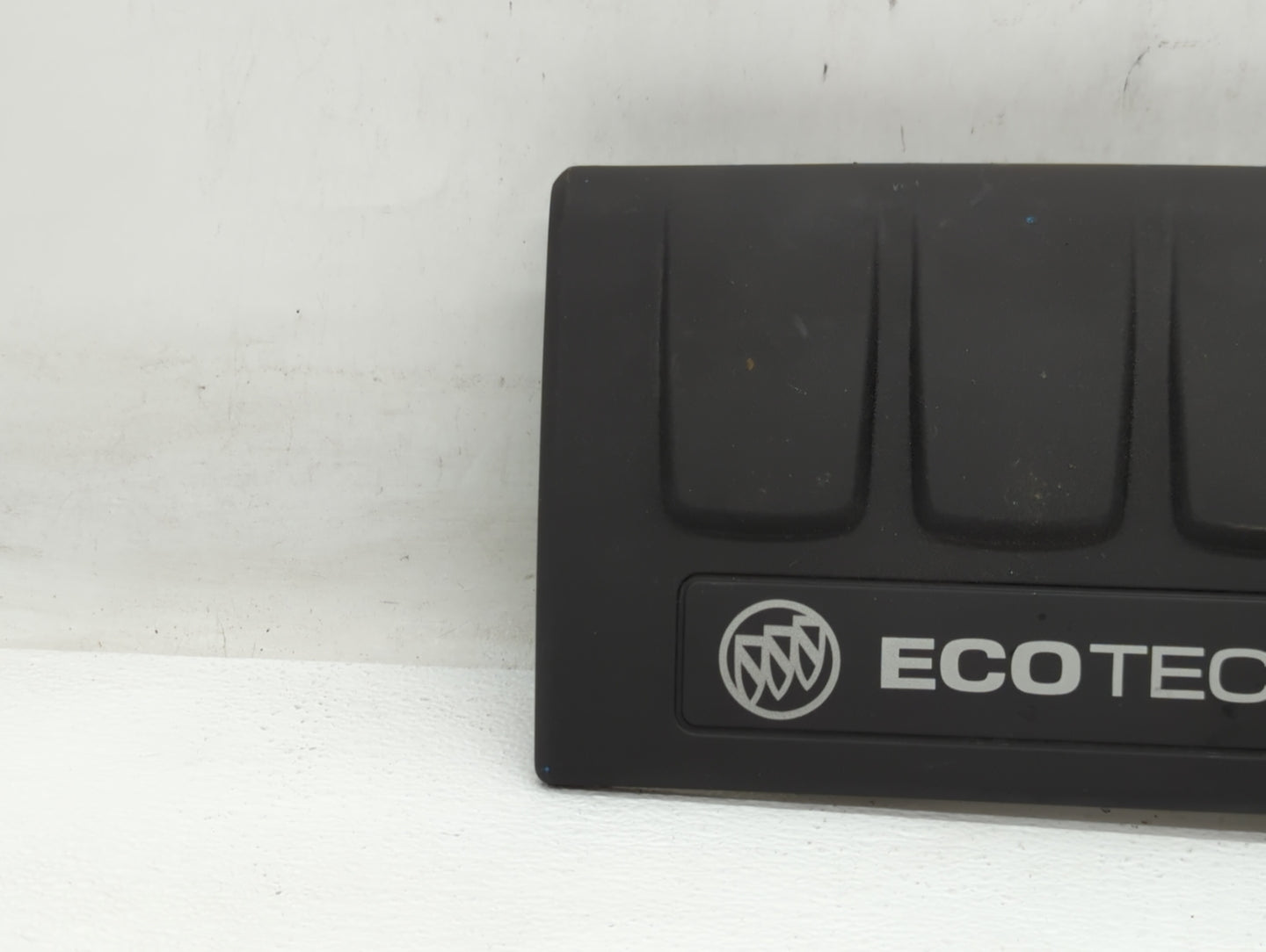 2017 Buick Encore Engine Cover - Oemusedautoparts1.com