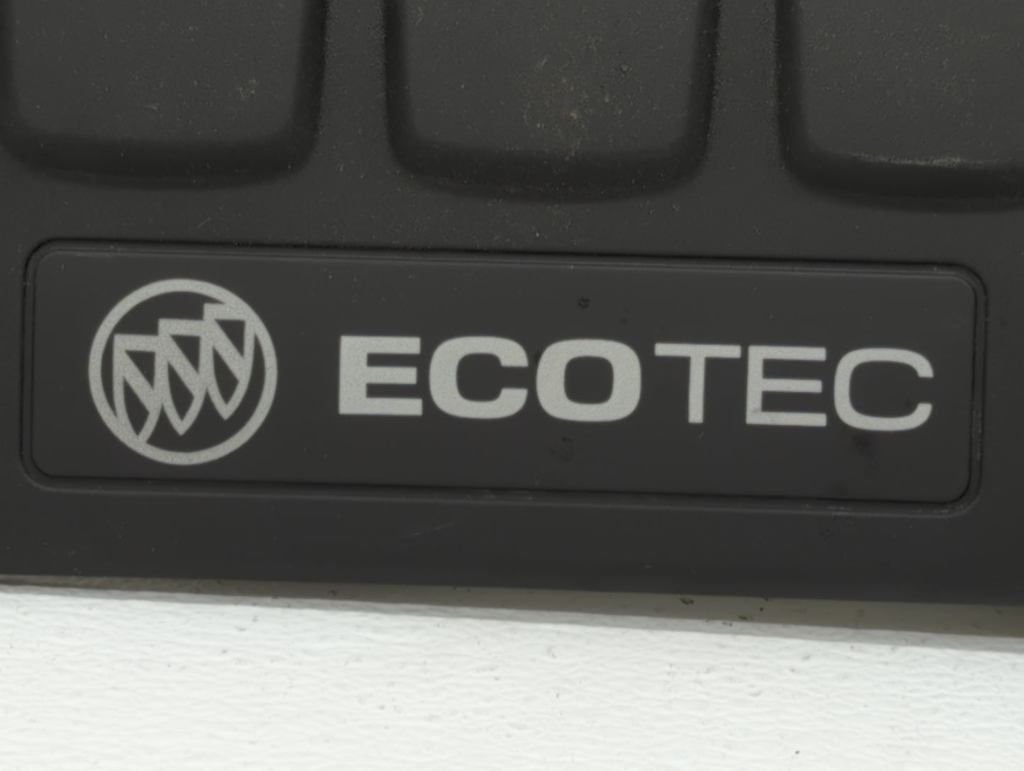 2017 Buick Encore Engine Cover - Oemusedautoparts1.com