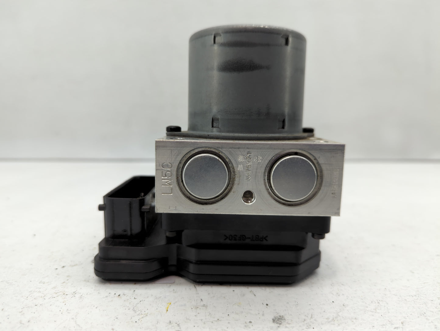 2017-2021 Buick Encore ABS Pump Control Module Replacement P/N:42563014 Fits Fits 2017 2018 2019 2020 2021 OEM Used Auto Par