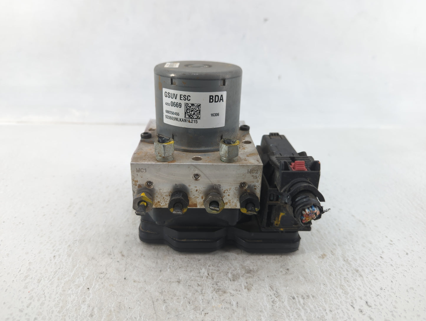 2017-2021 Buick Encore ABS Pump Control Module Replacement P/N:42520669 Fits Fits 2017 2018 2019 2020 2021 OEM Used Auto Par