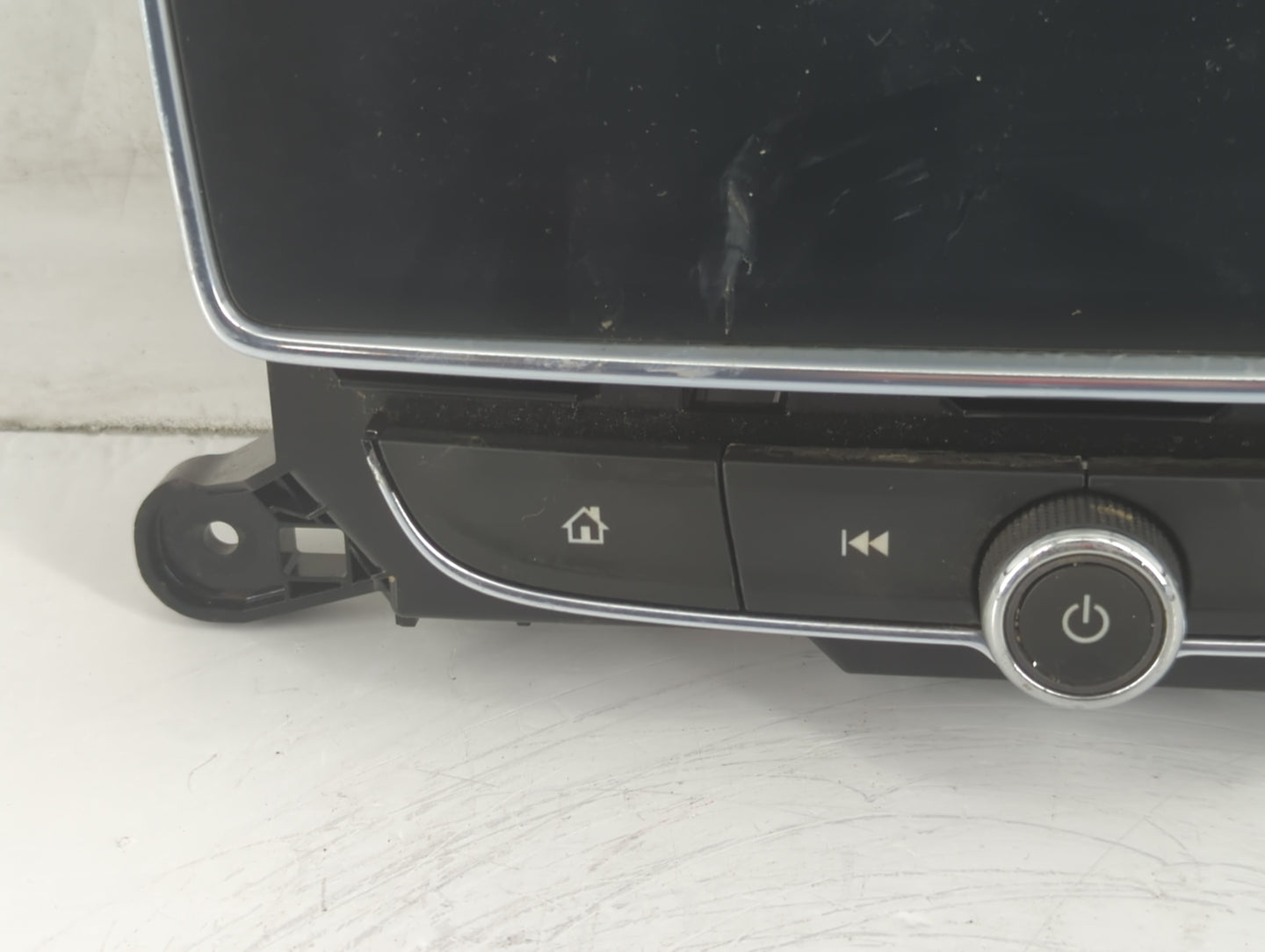 2017-2021 Buick Encore Am Fm Cd Player Radio Receiver - Oemusedautoparts1.com