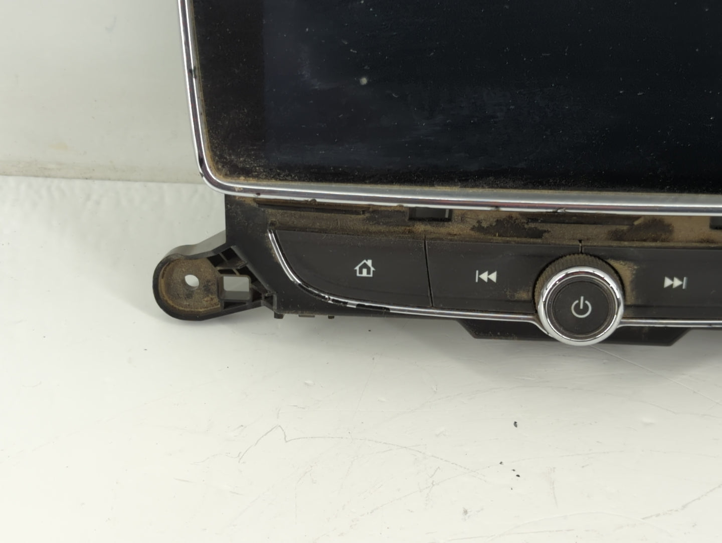 2017 Buick Encore Radio AM FM Cd Player Receiver Replacement P/N:42498391 Fits OEM Used Auto Parts - Oemusedautoparts1.com