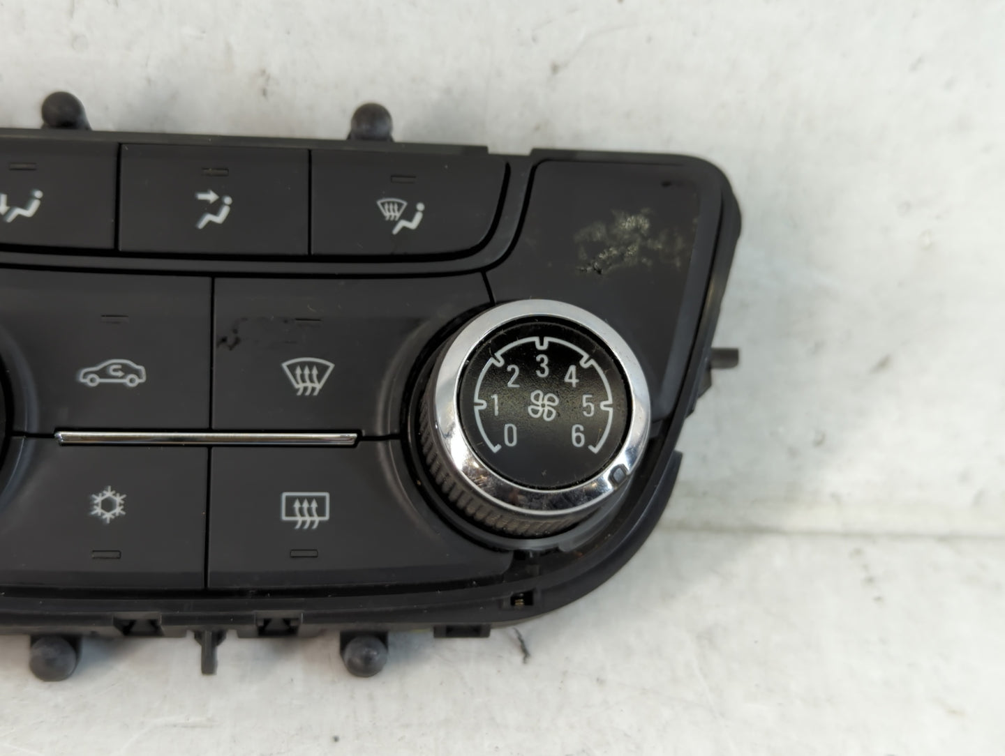 2017-2021 Buick Encore Climate Control Module Temperature AC/Heater Replacement P/N:1561 39081561 Fits OEM Used Auto Parts -