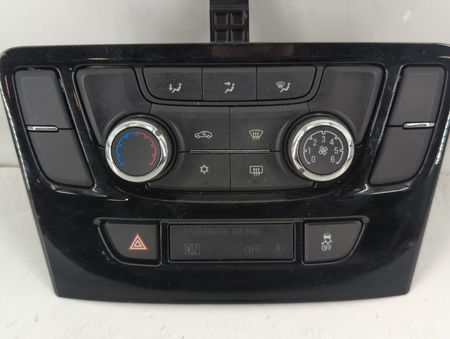 2017-2021 Buick Encore Climate Control Module Temperature AC/Heater Replacement P/N:1561 39081561 Fits OEM Used Auto Parts -