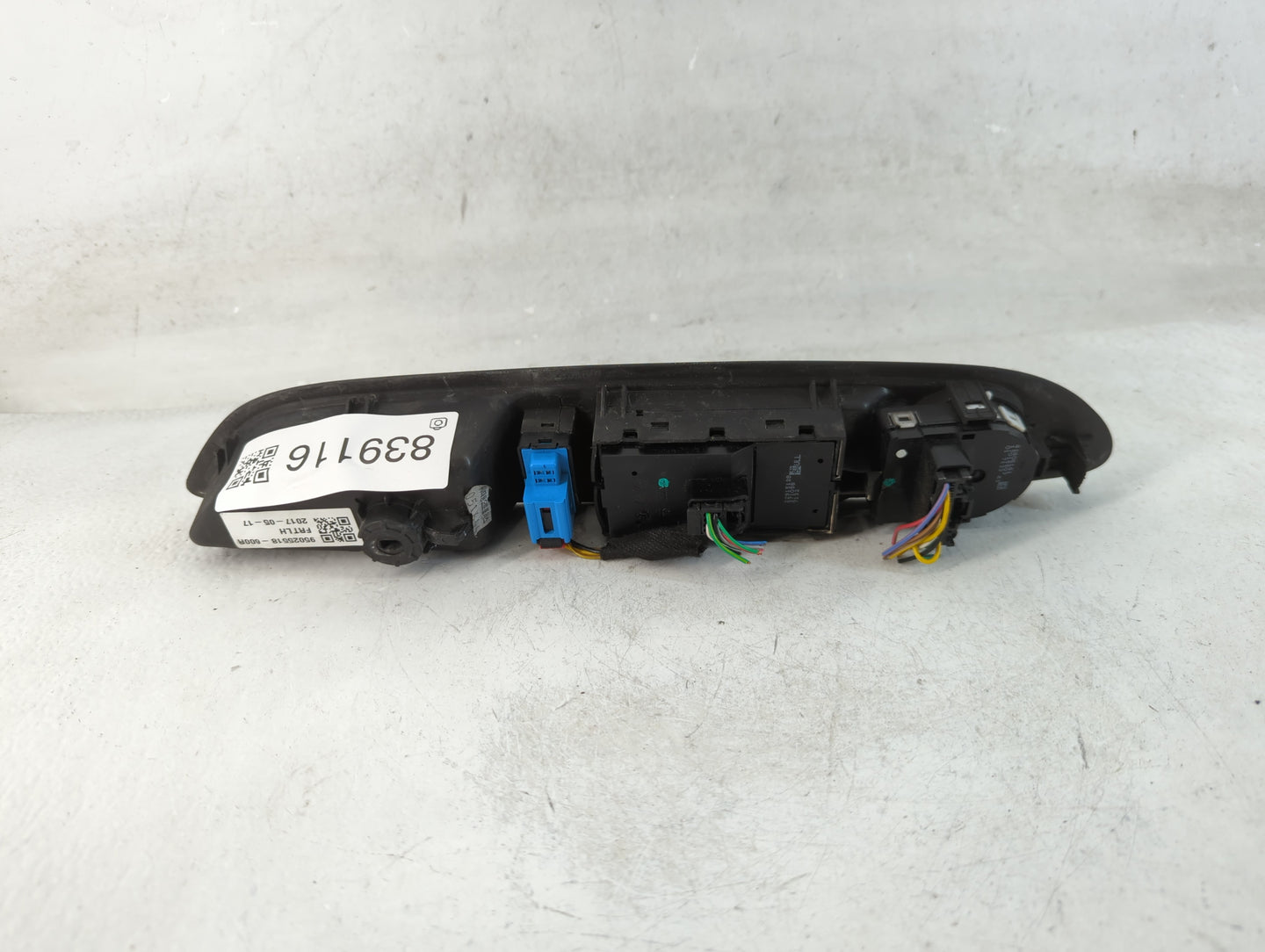 2017-2020 Buick Encore Master Power Window Switch Replacement Driver Side Left P/N:95025518-600R Fits Fits 2017 2018 2019 20