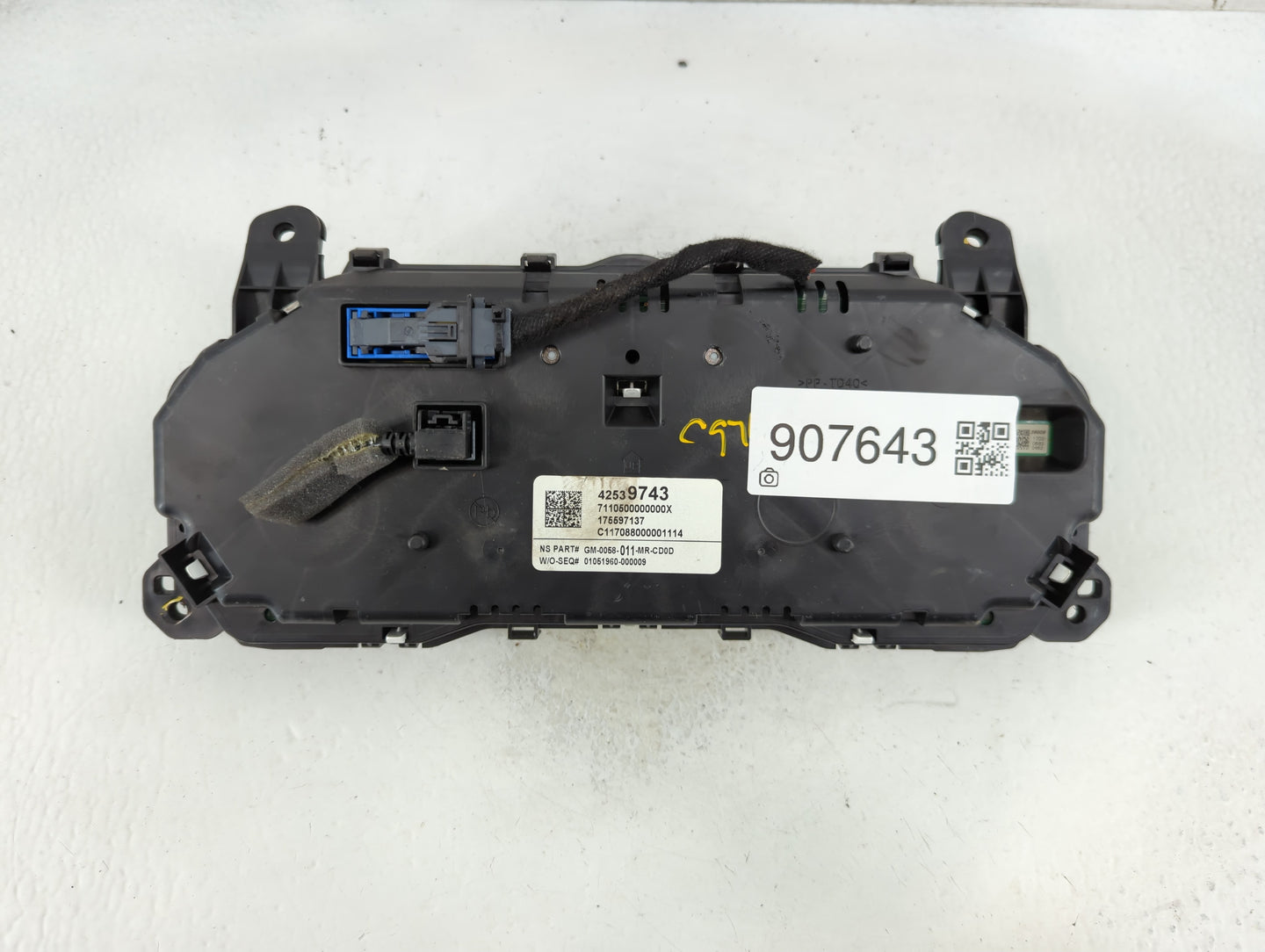 2017-2018 Buick Encore Instrument Cluster Speedometer Gauges P/N:42539743 Fits Fits 2017 2018 OEM Used Auto Parts - Oemuseda