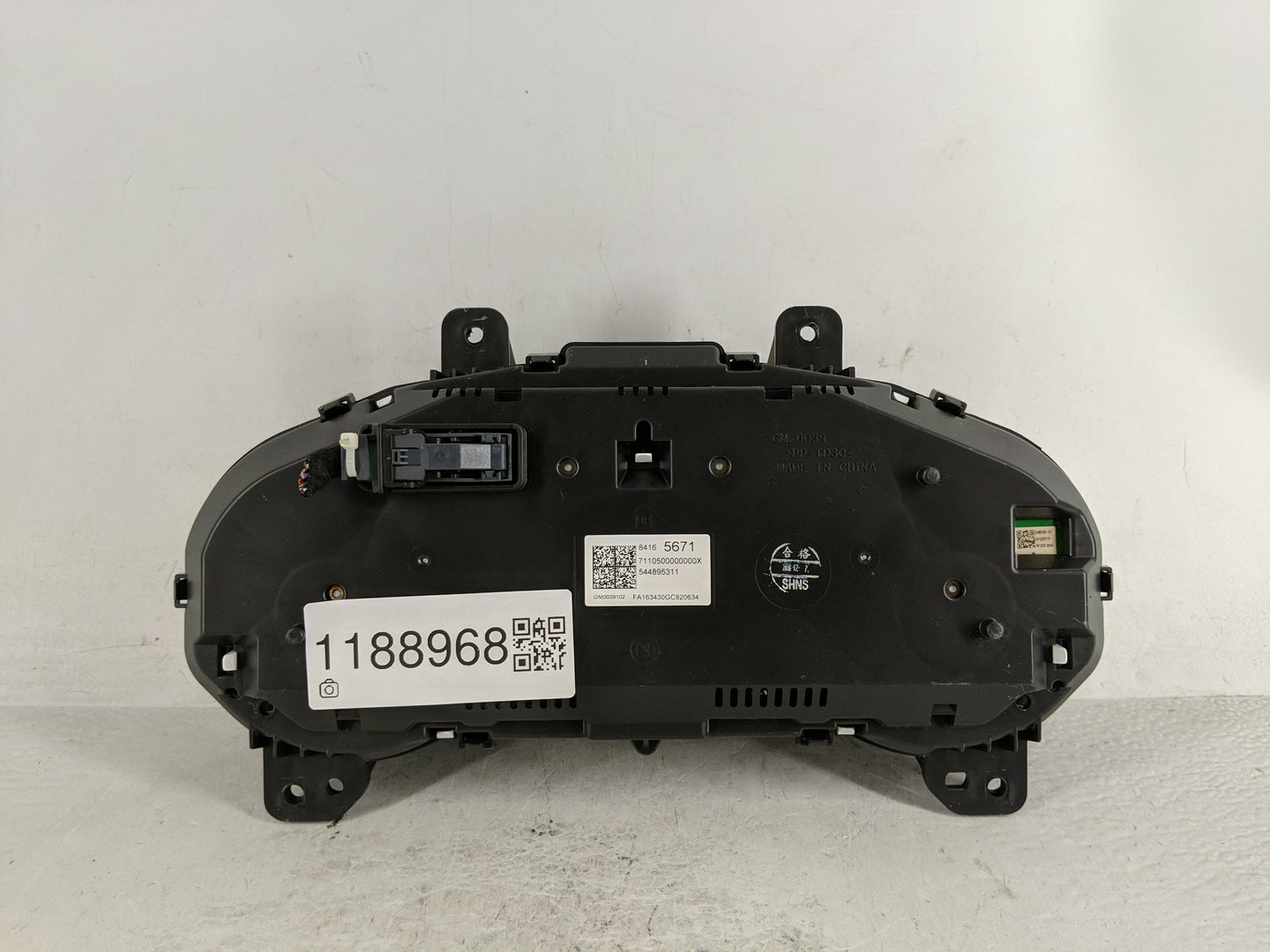 2017-2018 Buick Envision Instrument Cluster Speedometer Gauges P/N:84165671 Fits Fits 2017 2018 OEM Used Auto Parts - Oemuse