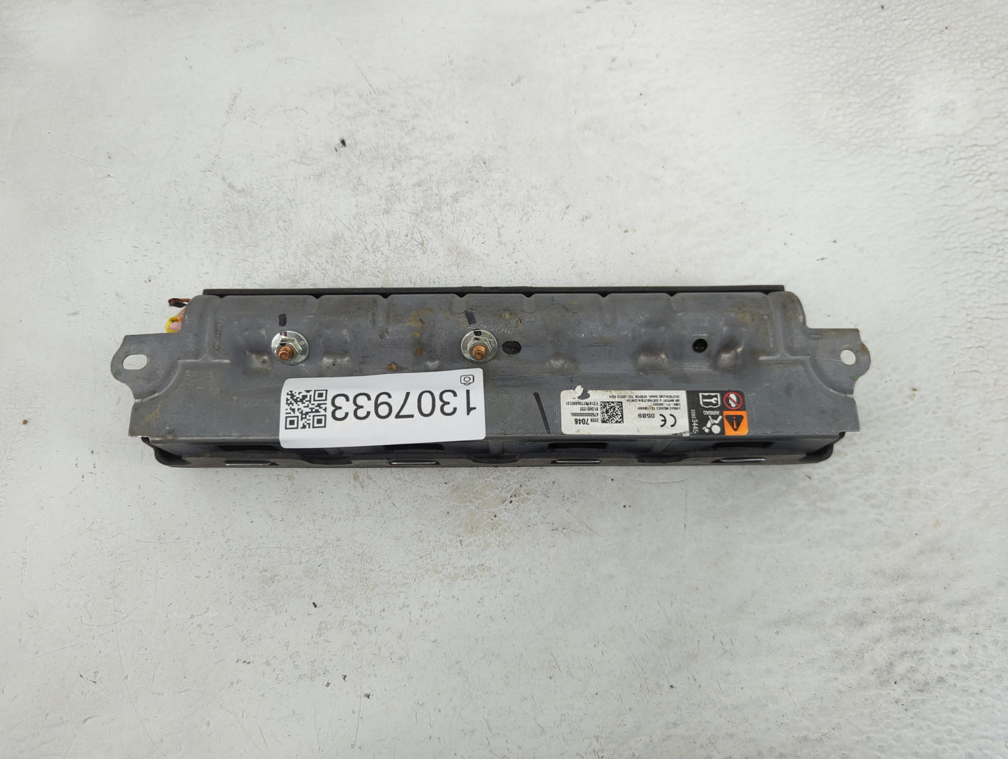 2017-2020 Buick Envision Air Bag Passenger Right Dashboard OEM P/N:23287046 Fits Fits 2017 2018 2019 2020 OEM Used Auto Part