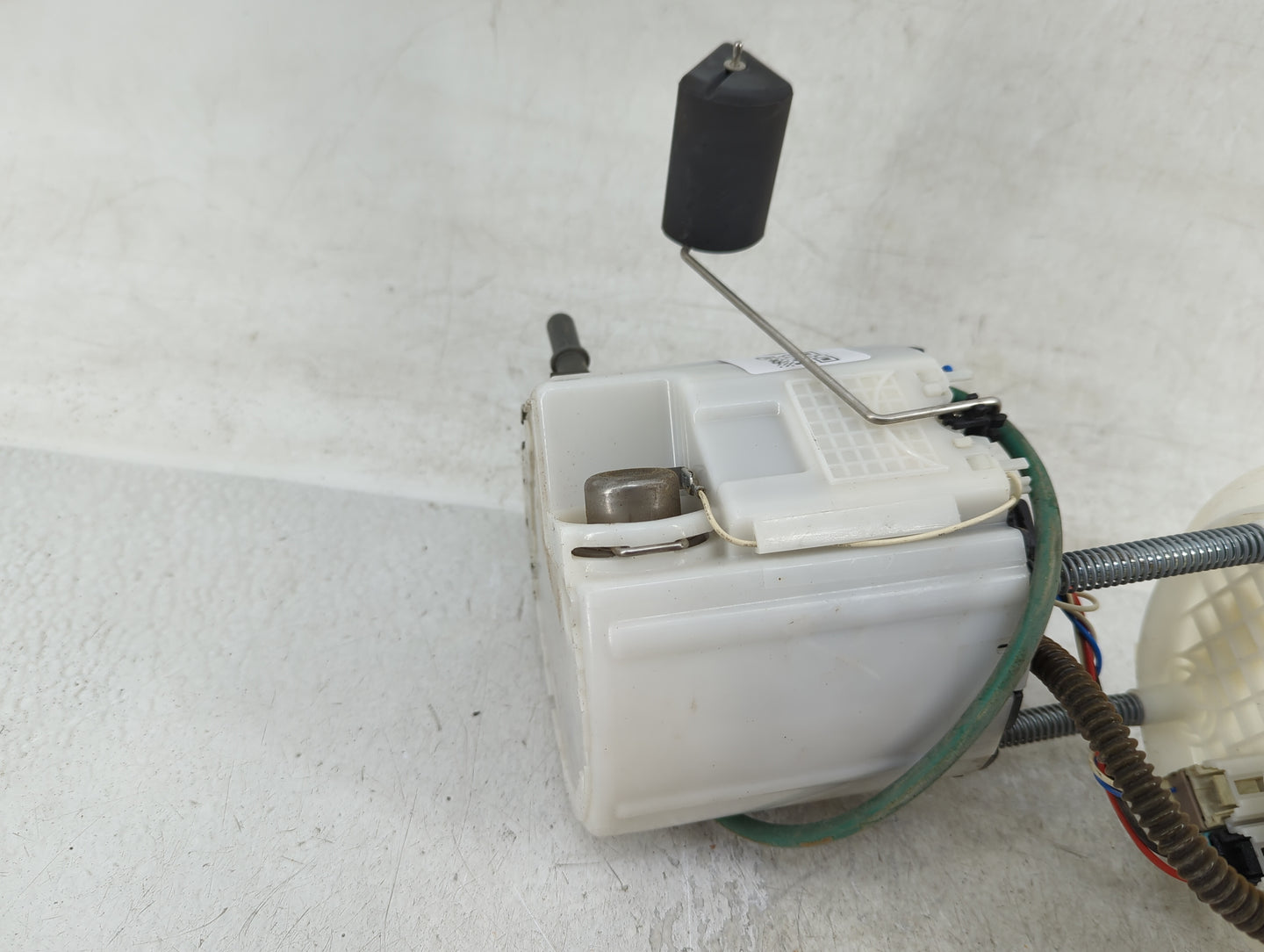 2016-2020 Buick Envision Electrical Gas Fuel Pump Assembly - Oemusedautoparts1.com