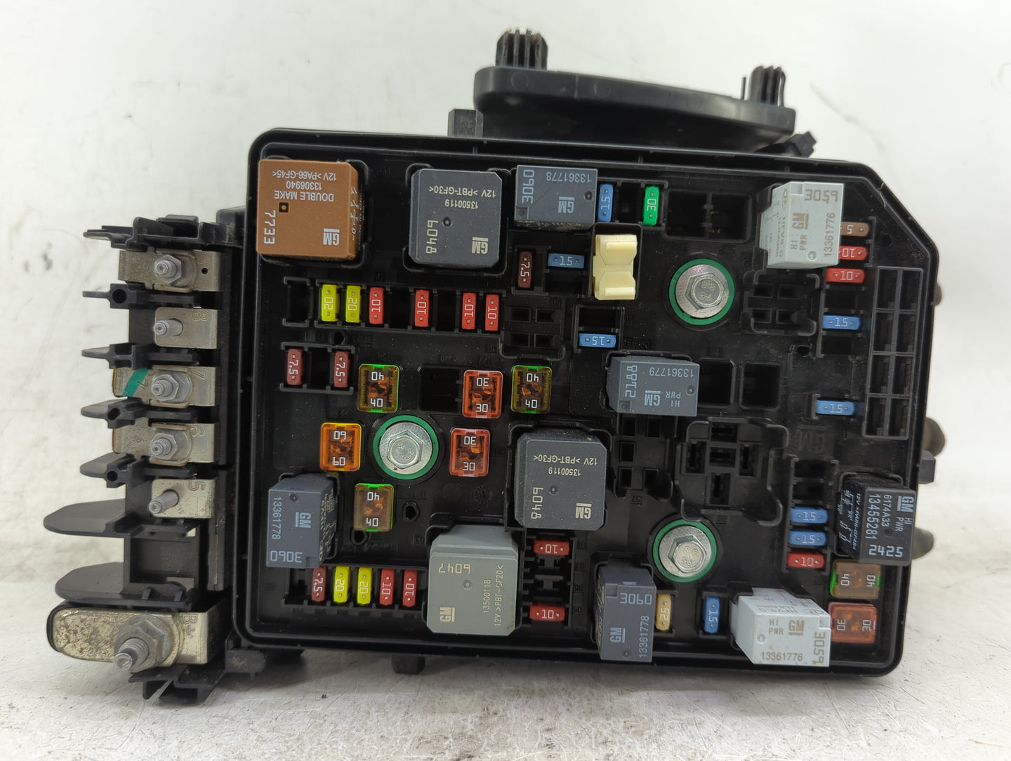 2016-2020 Buick Envision Fusebox Fuse Box Panel Relay Module P/N:84067158 Fits Fits 2016 2017 2018 2019 2020 OEM Used Auto P