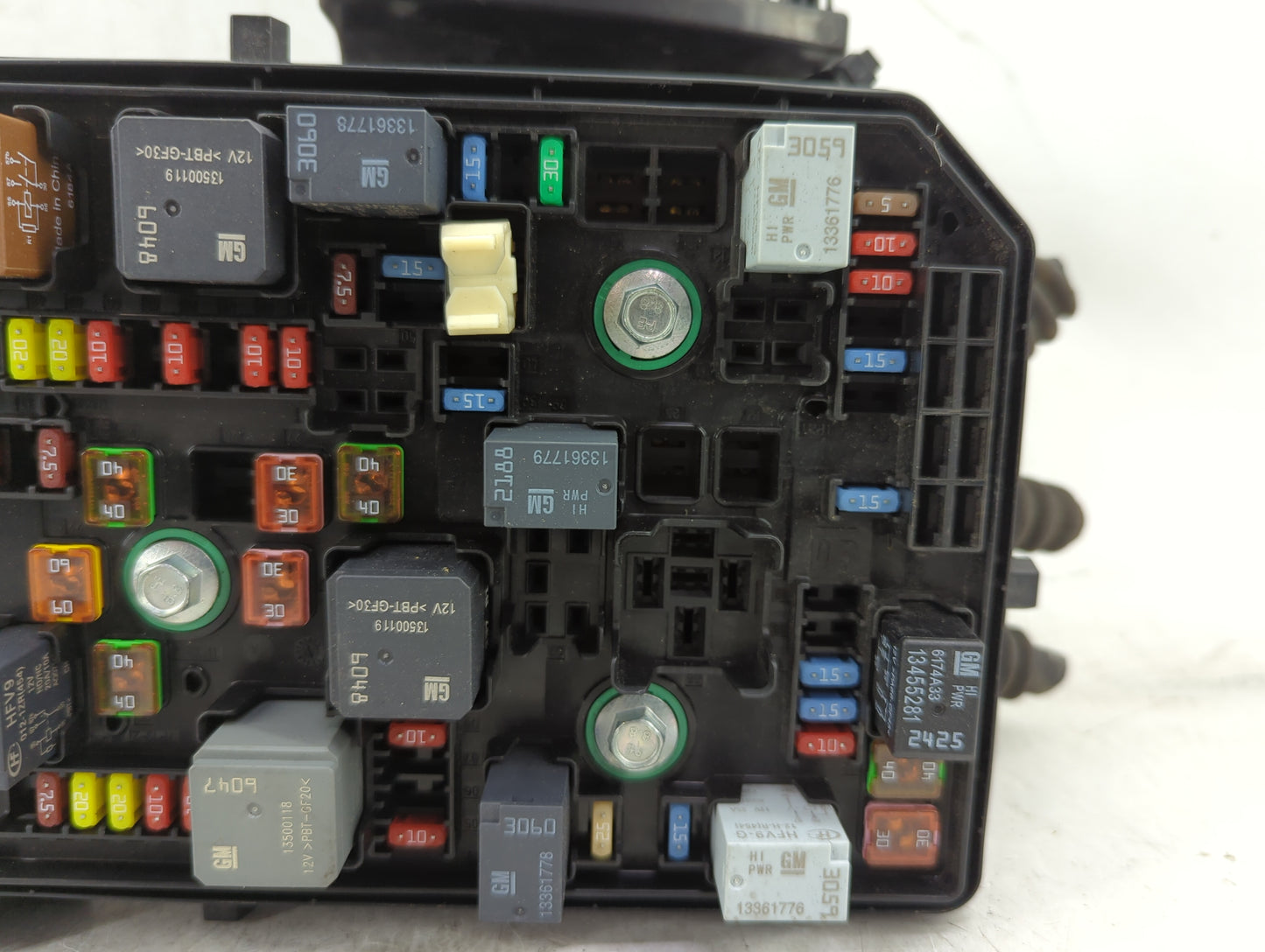 2016-2020 Buick Envision Fusebox Fuse Box Panel Relay Module P/N:84067158 Fits Fits 2016 2017 2018 2019 2020 OEM Used Auto P