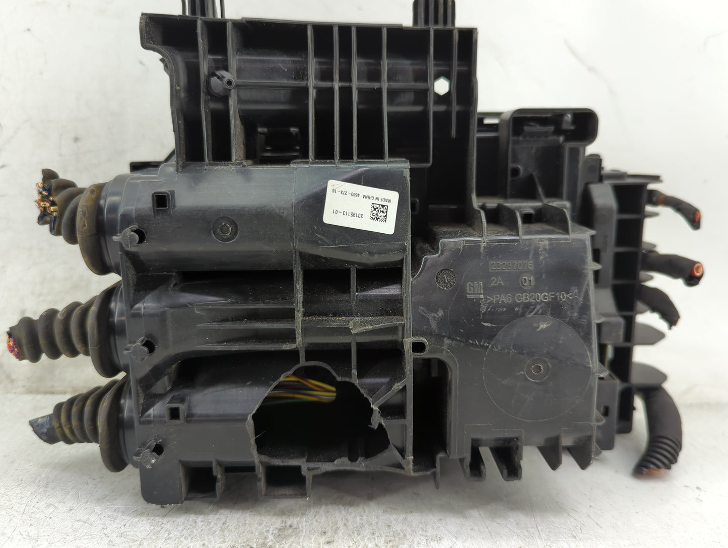 2016-2020 Buick Envision Fusebox Fuse Box Panel Relay Module P/N:84067158 Fits Fits 2016 2017 2018 2019 2020 OEM Used Auto P