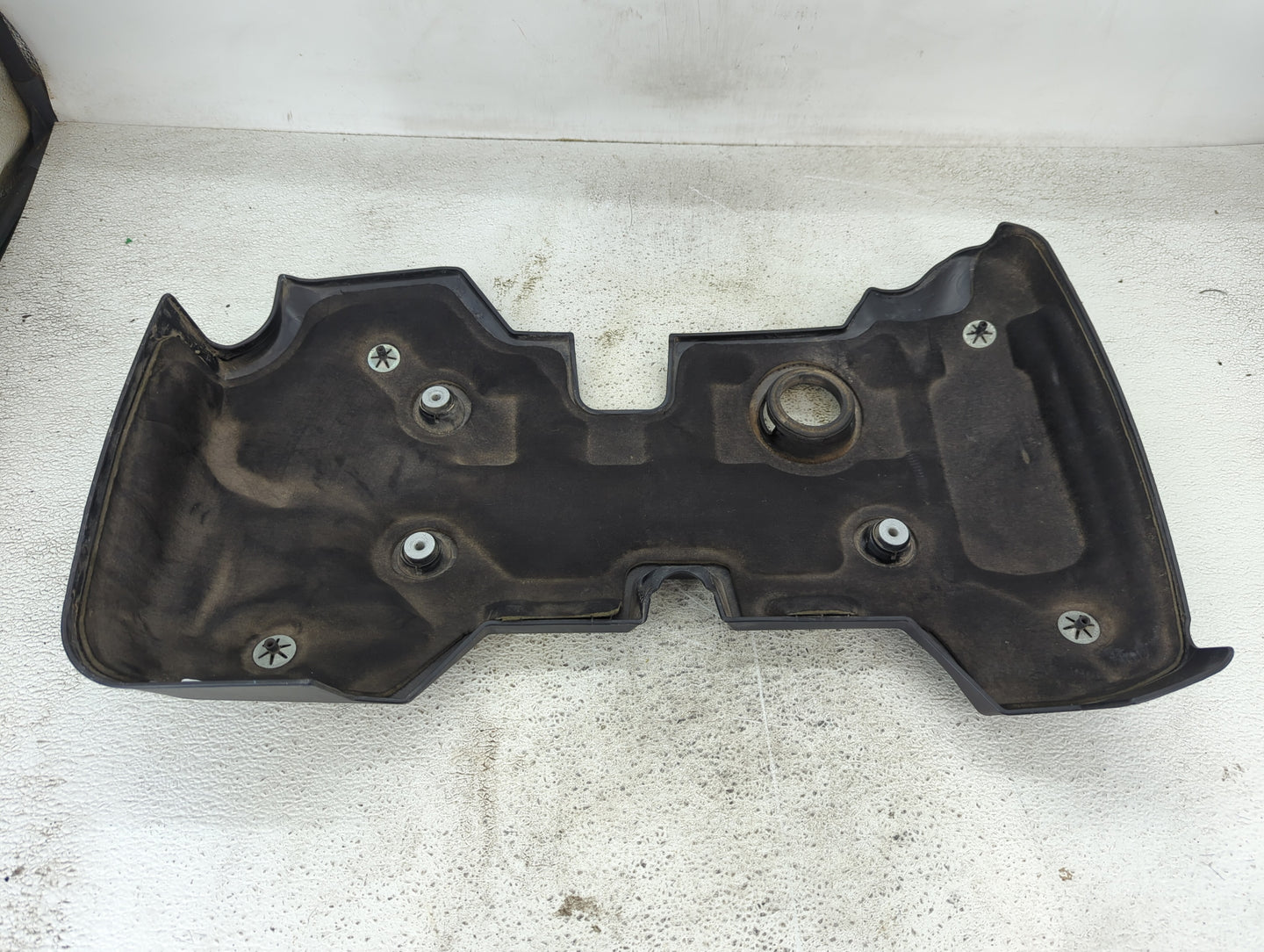 2017 Buick Envision Engine Cover 1432221 - Oemusedautoparts1.com