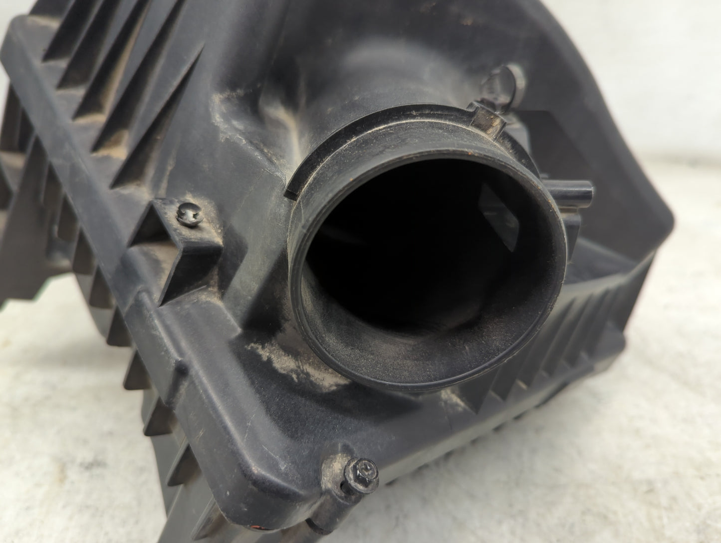 2017-2018 Buick Envision Air Cleaner Intake-duct Hose Tube - Oemusedautoparts1.com