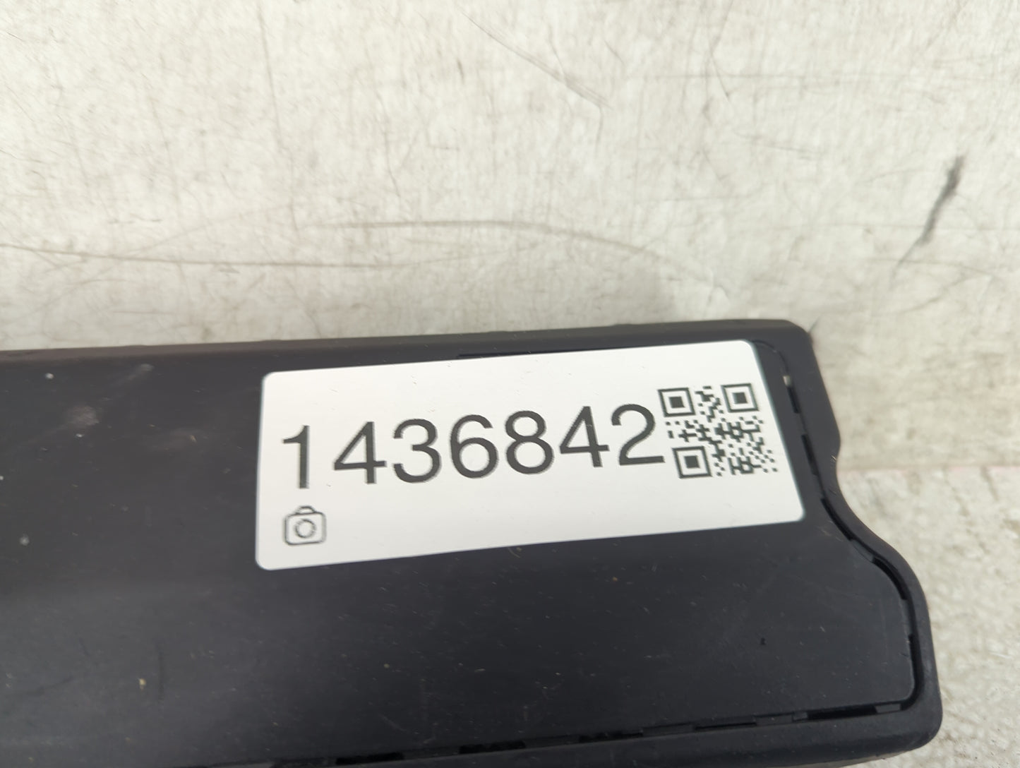 2017-2020 Buick Envision Air Bag Passenger Right Knee OEM P/N:29287047 T611D6002, 0589-P1-000363 Fits Fits 2017 2018 2019 20