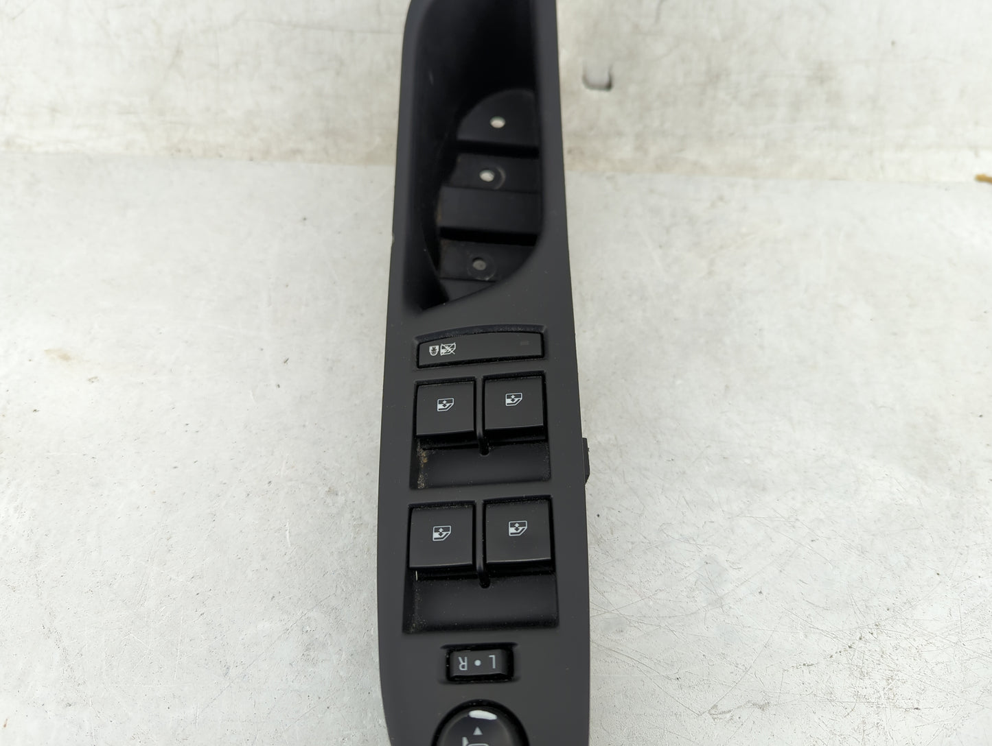 2016-2020 Buick Envision Master Power Window Switch Replacement Driver Side Left P/N:1424923 1431858 Fits OEM Used Auto Part