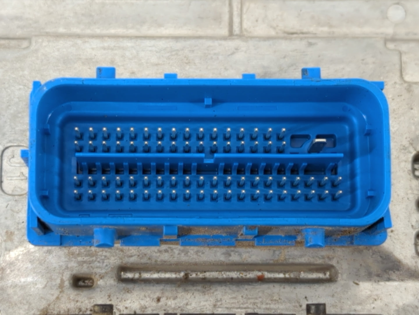 2017-2018 Buick Envision PCM Engine Control Computer ECU ECM PCU OEM P/N:12686384 12677677, 12680876, 12683301 Fits Fits 201