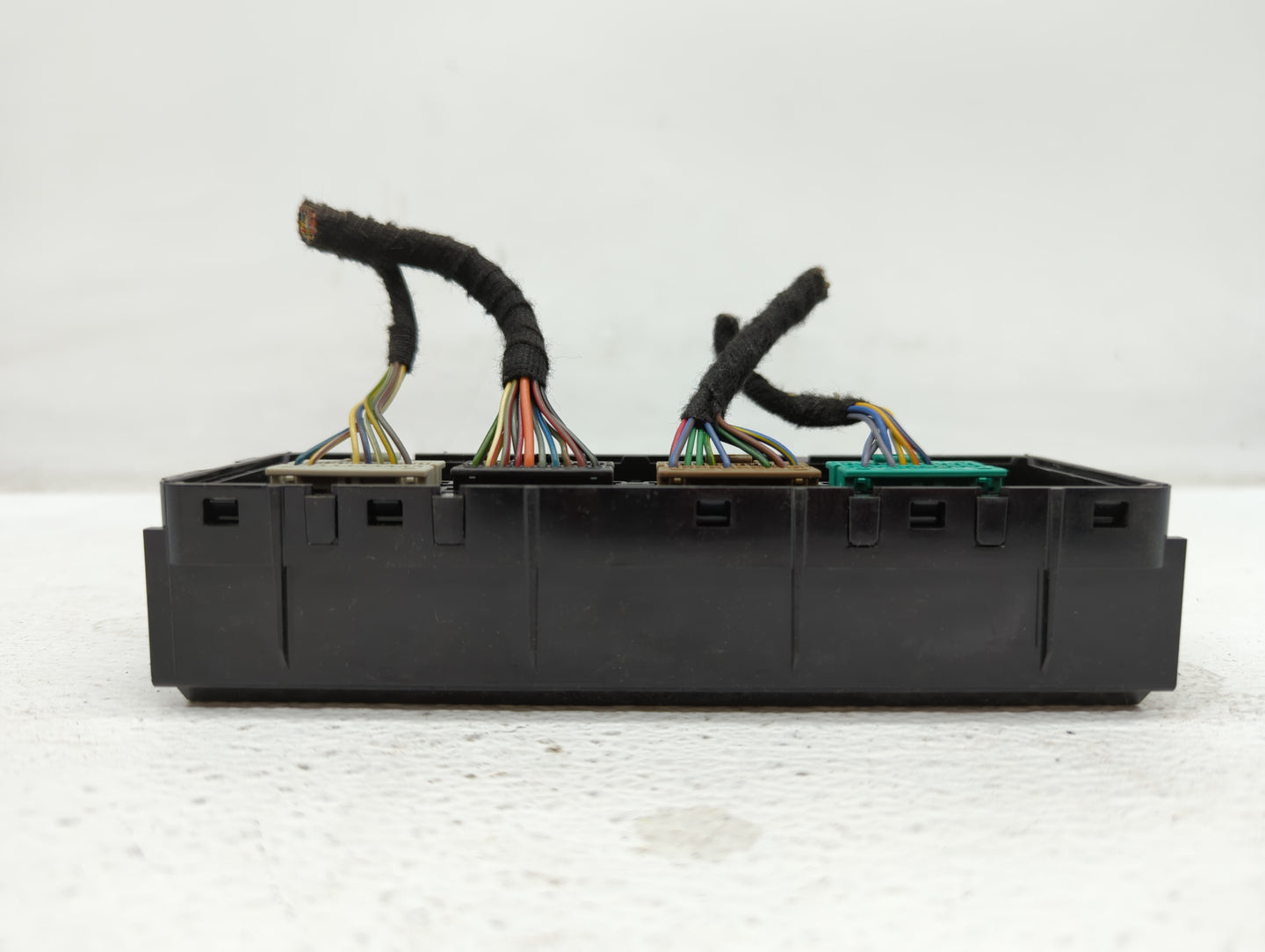2017-2017 Buick Envision Chassis Control Module Ccm Bcm Body Control - Oemusedautoparts1.com