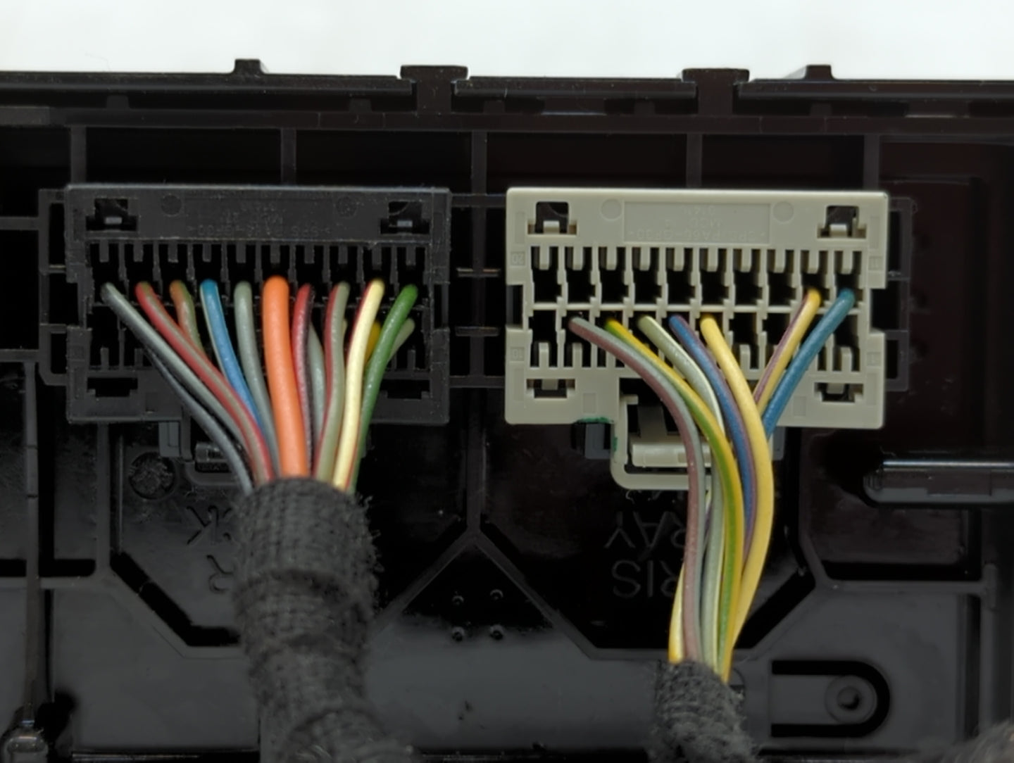 2017-2017 Buick Envision Chassis Control Module Ccm Bcm Body Control - Oemusedautoparts1.com