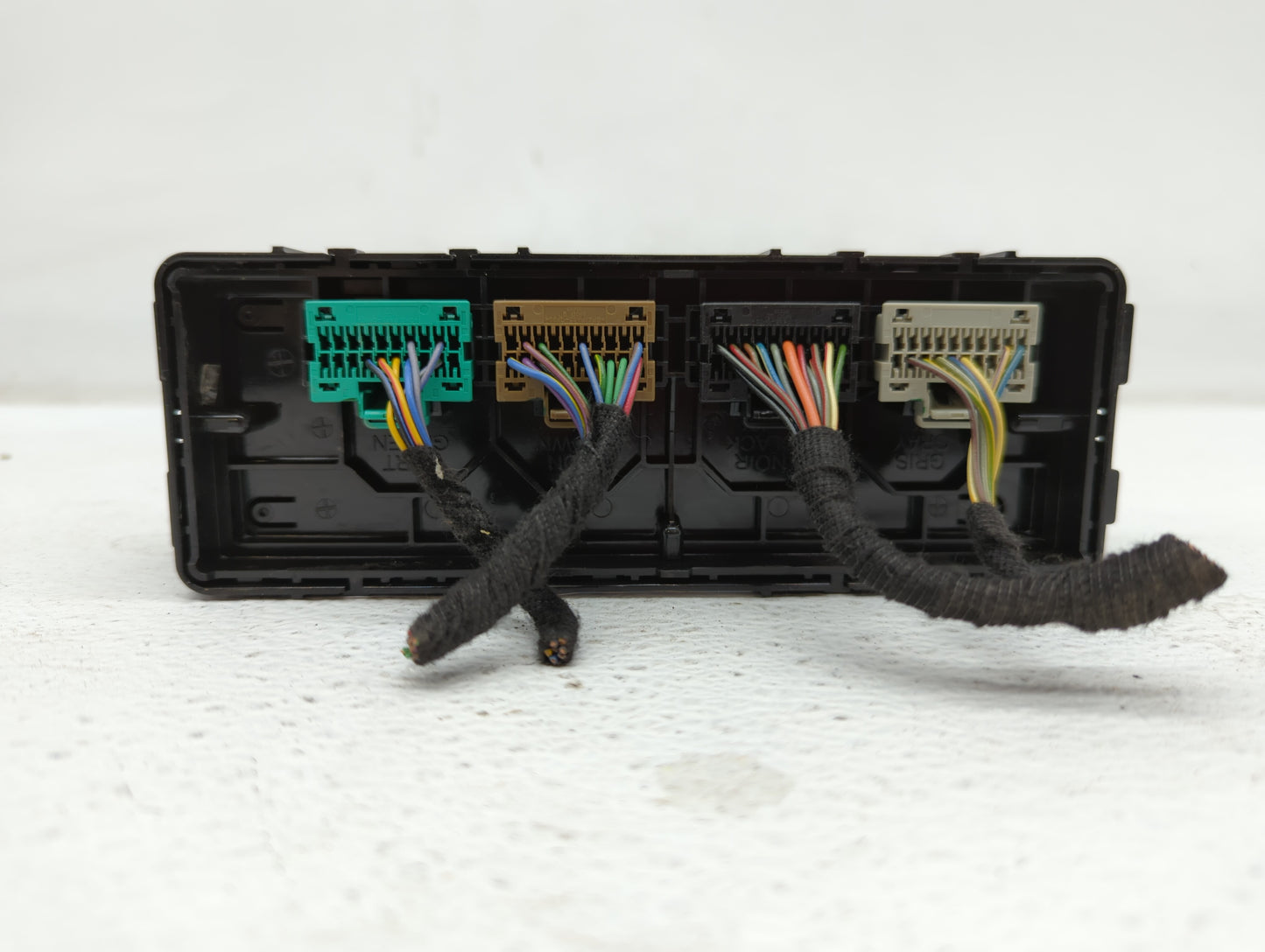 2017-2017 Buick Envision Chassis Control Module Ccm Bcm Body Control - Oemusedautoparts1.com