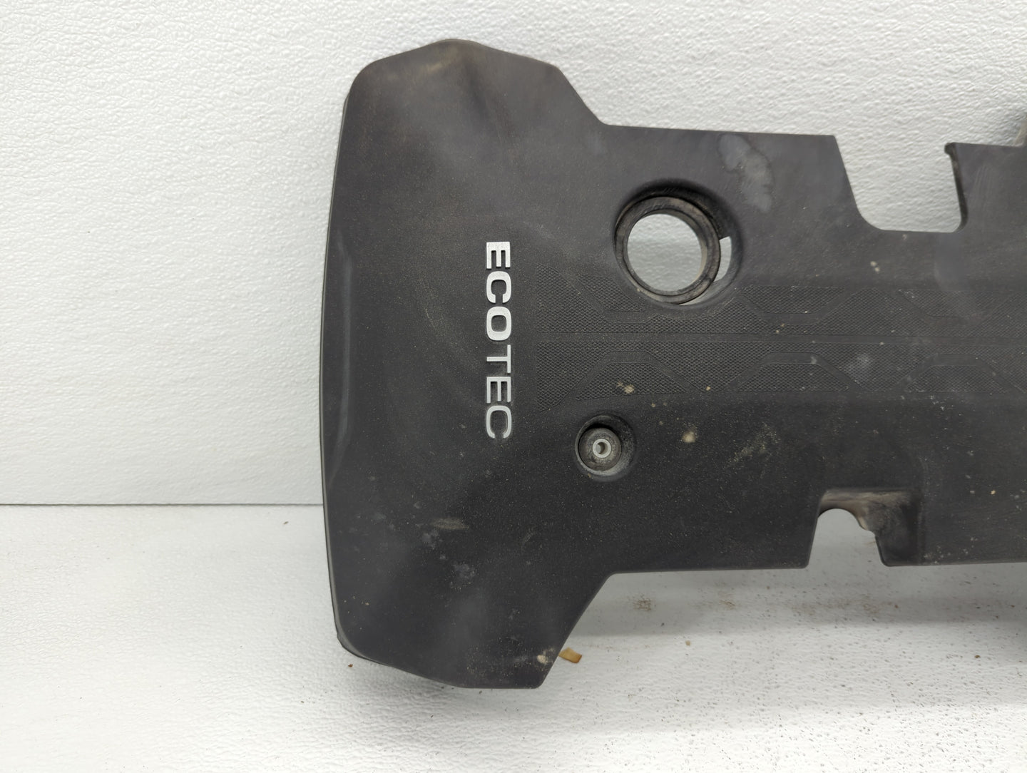 2017 Buick Envision Engine Cover - Oemusedautoparts1.com