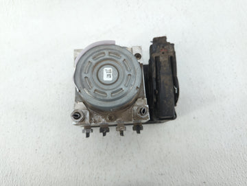 2017-2020 Buick Envision Throttle Body P/N:23368395 Fits Fits 2013 2014 2015 2017 2018 2019 2020 OEM Used Auto Parts