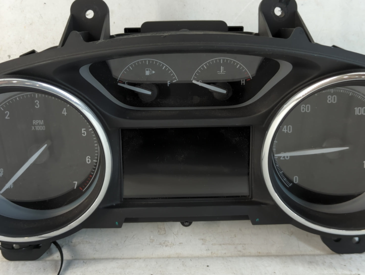 2017-2018 Buick Envision Instrument Cluster Speedometer Gauges P/N:84165671 Fits Fits 2017 2018 OEM Used Auto Parts - Oemuse