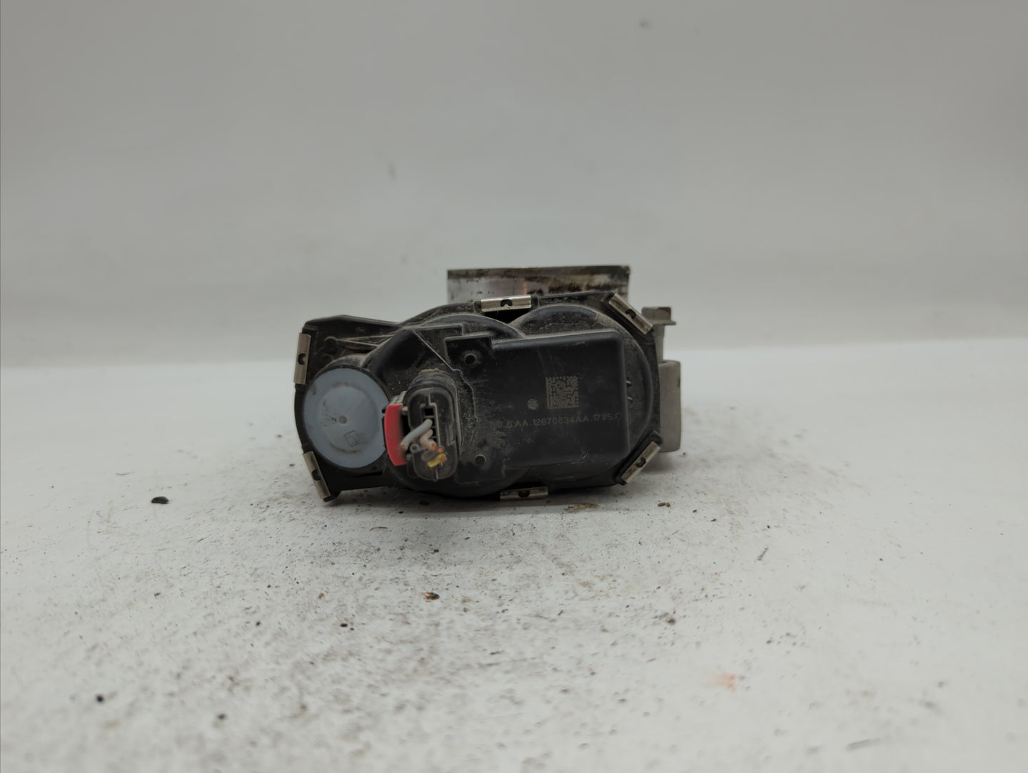 2017 Buick Equinox Throttle Body P/N:12669146AA 12670834AA Fits Fits 2016 OEM Used Auto Parts - Oemusedautoparts1.com