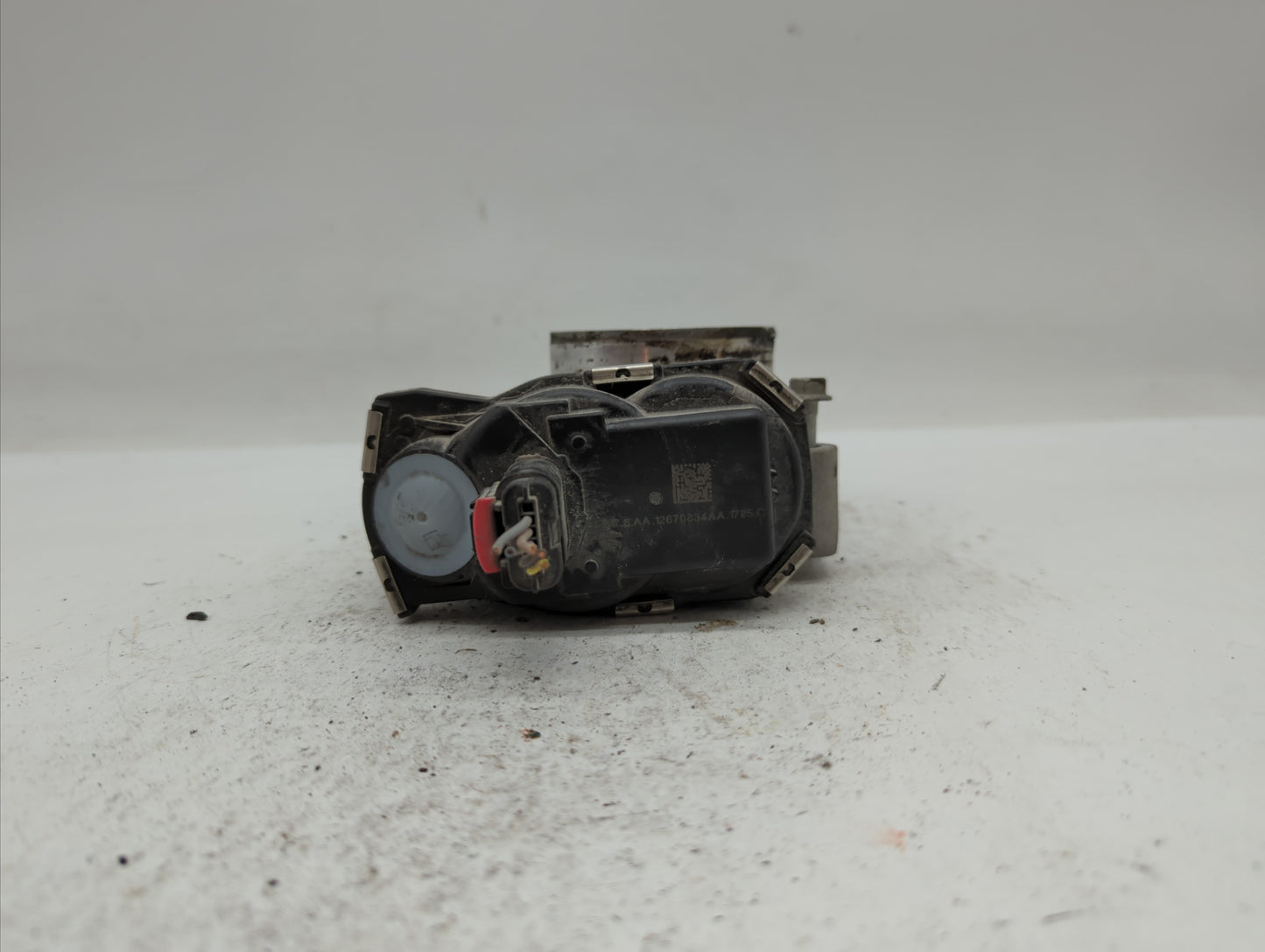 2017 Buick Equinox Throttle Body P/N:12669146AA 12670834AA Fits Fits 2016 OEM Used Auto Parts - Oemusedautoparts1.com