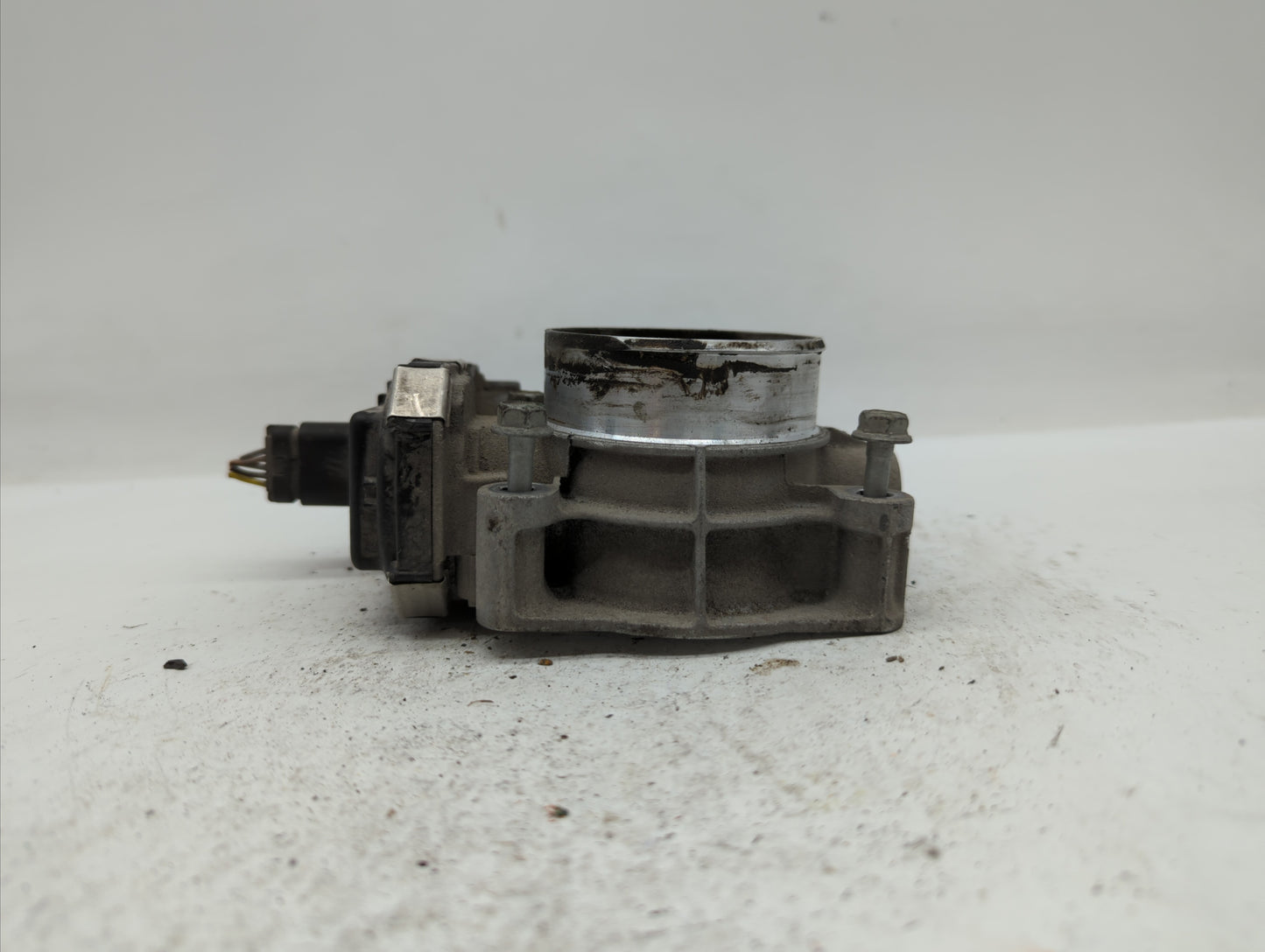 2017 Buick Equinox Throttle Body P/N:12669146AA 12670834AA Fits Fits 2016 OEM Used Auto Parts - Oemusedautoparts1.com