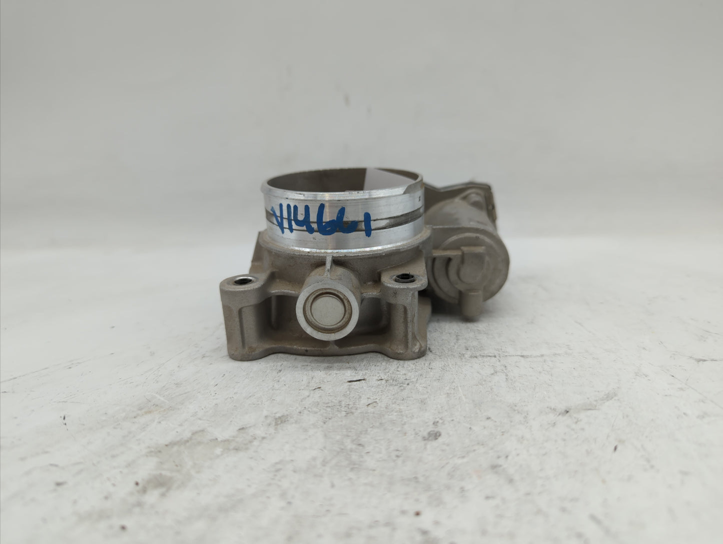 2017 Buick Equinox Throttle Body P/N:12669146AA 12670834AA Fits Fits 2016 OEM Used Auto Parts - Oemusedautoparts1.com