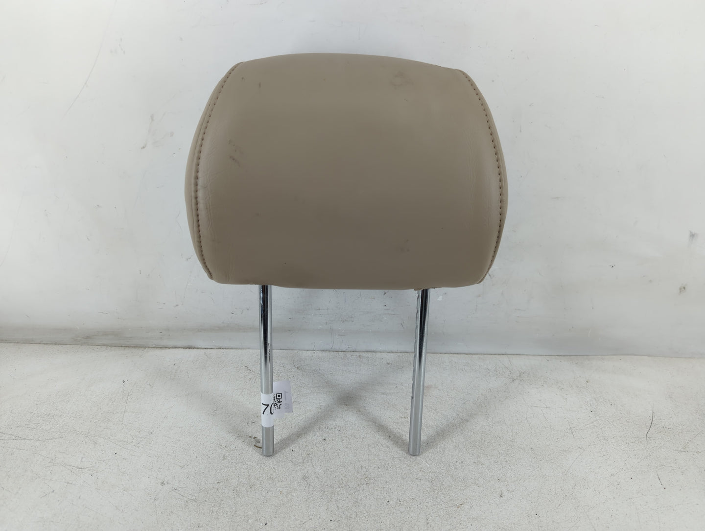 2017-2019 Buick Lacrosse Headrest Head Rest Front Driver Passenger Seat Fits Fits 2017 2018 2019 OEM Used Auto Parts - Oemus