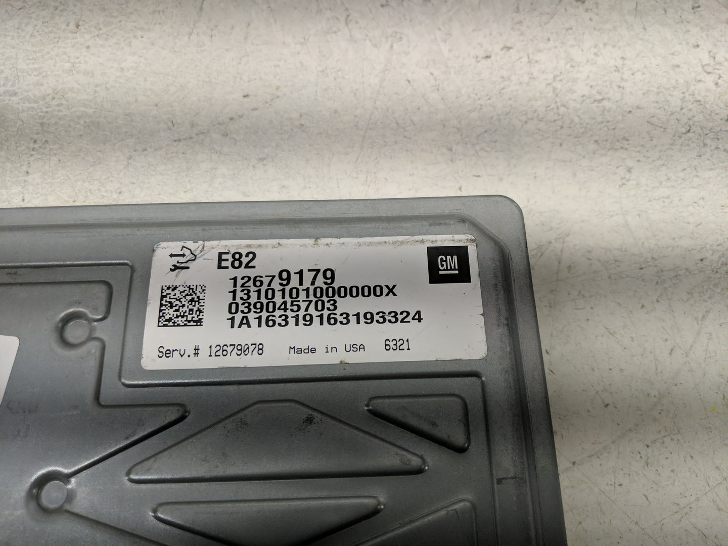 2017 Buick Lacrosse PCM Engine Control Computer ECU ECM PCU OEM P/N:039045703 12679179 Fits Fits 2016 OEM Used Auto Parts - 