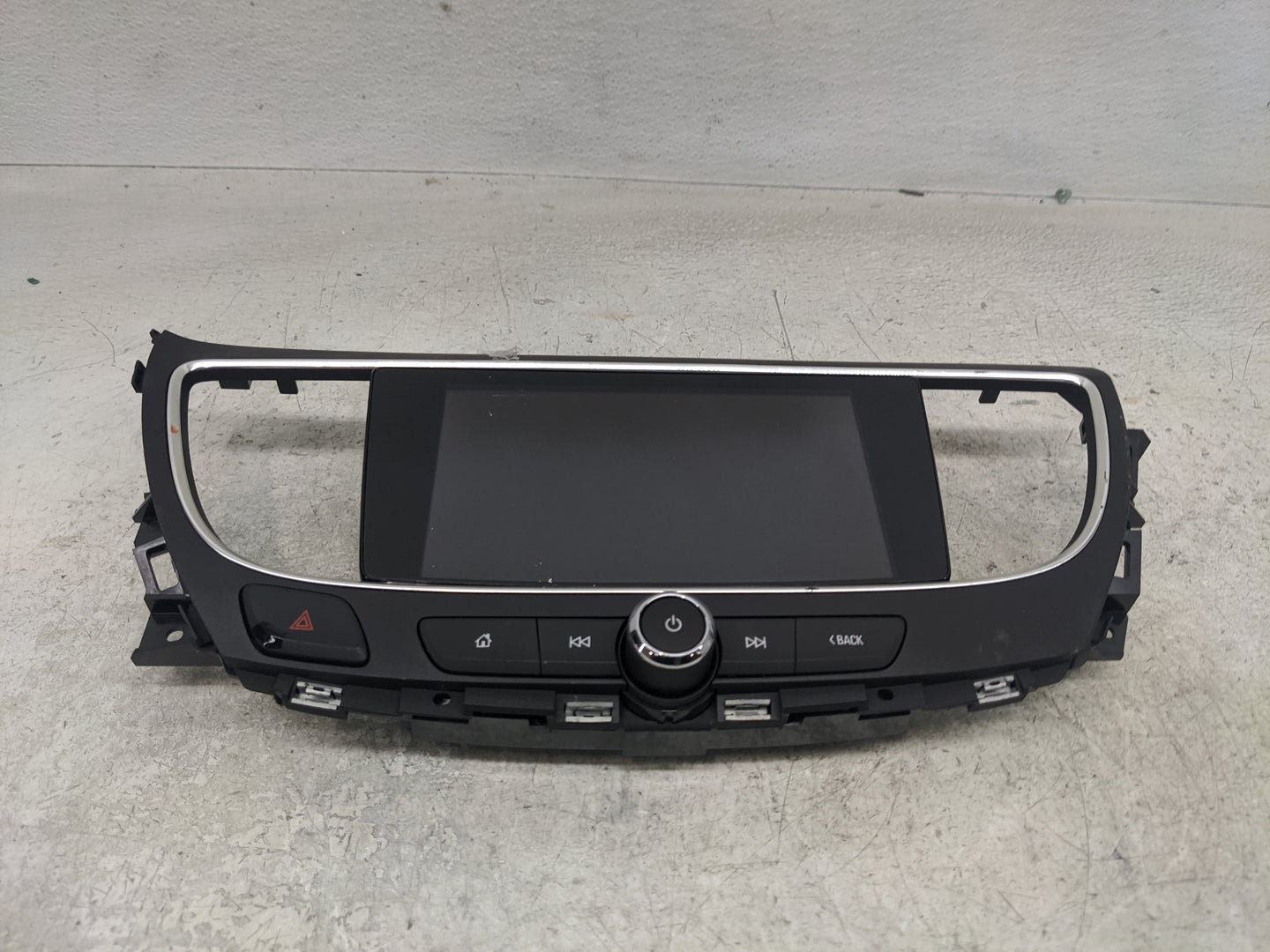 2017-2017 Buick Lacrosse Radio Control Panel - Oemusedautoparts1.com