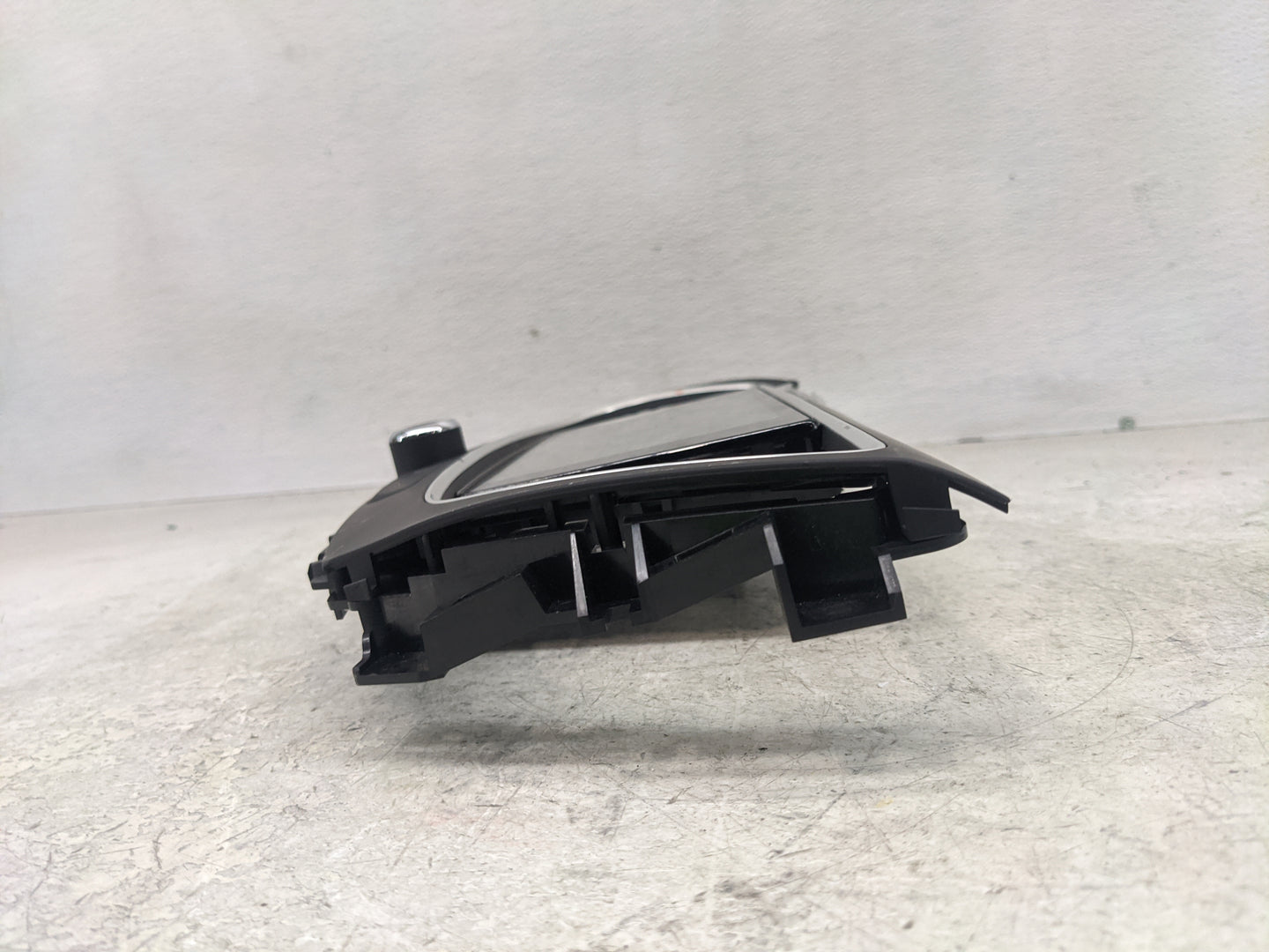 2017-2017 Buick Lacrosse Radio Control Panel - Oemusedautoparts1.com