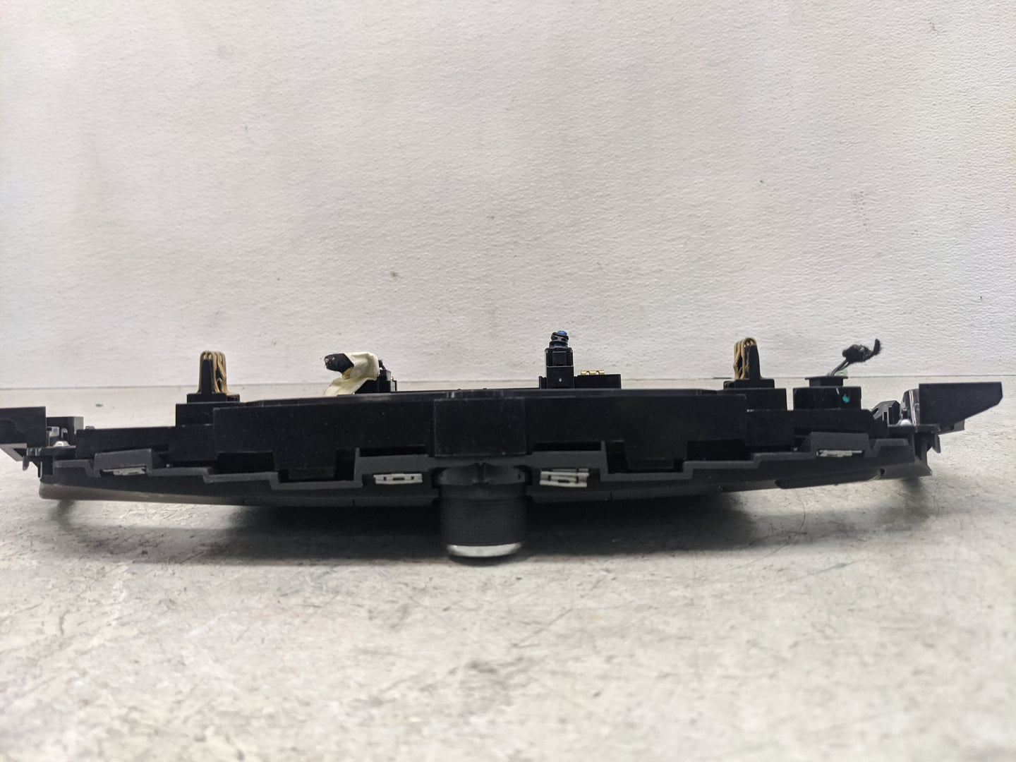 2017-2017 Buick Lacrosse Radio Control Panel - Oemusedautoparts1.com