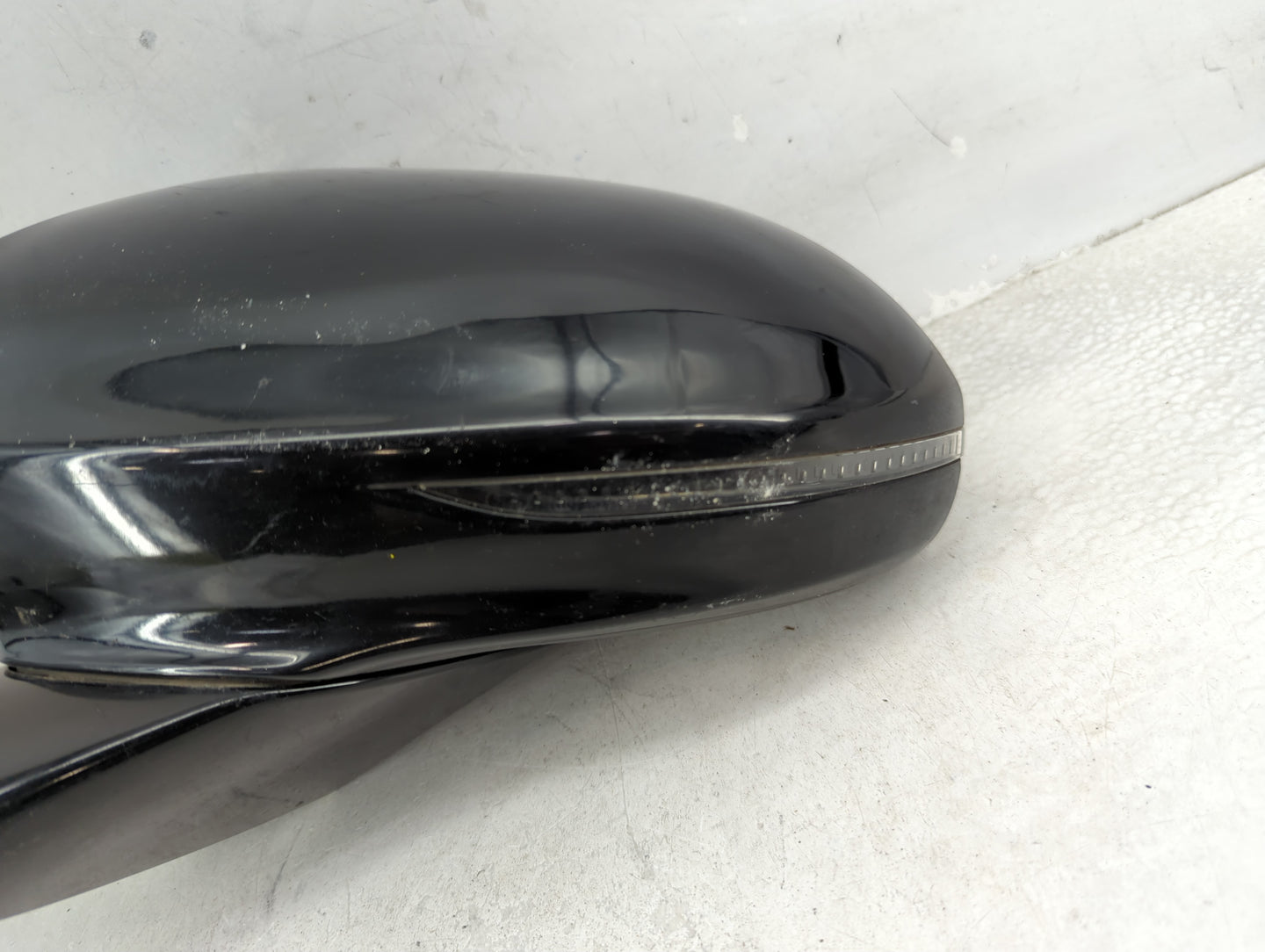 2017-2019 Buick Lacrosse Driver Side View Mirror - Left Door Mirror OEM Used - Oemusedautoparts1.com